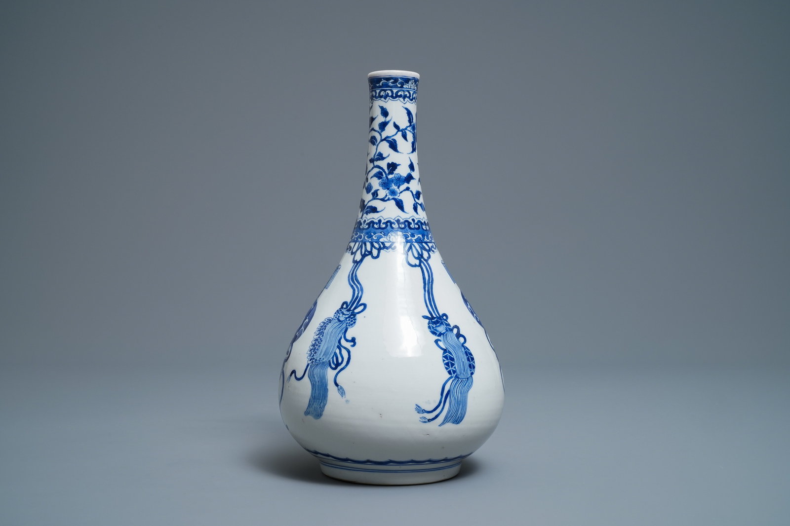 A Chinese blue and white bottle vase, Kangxi - Image 4 of 6