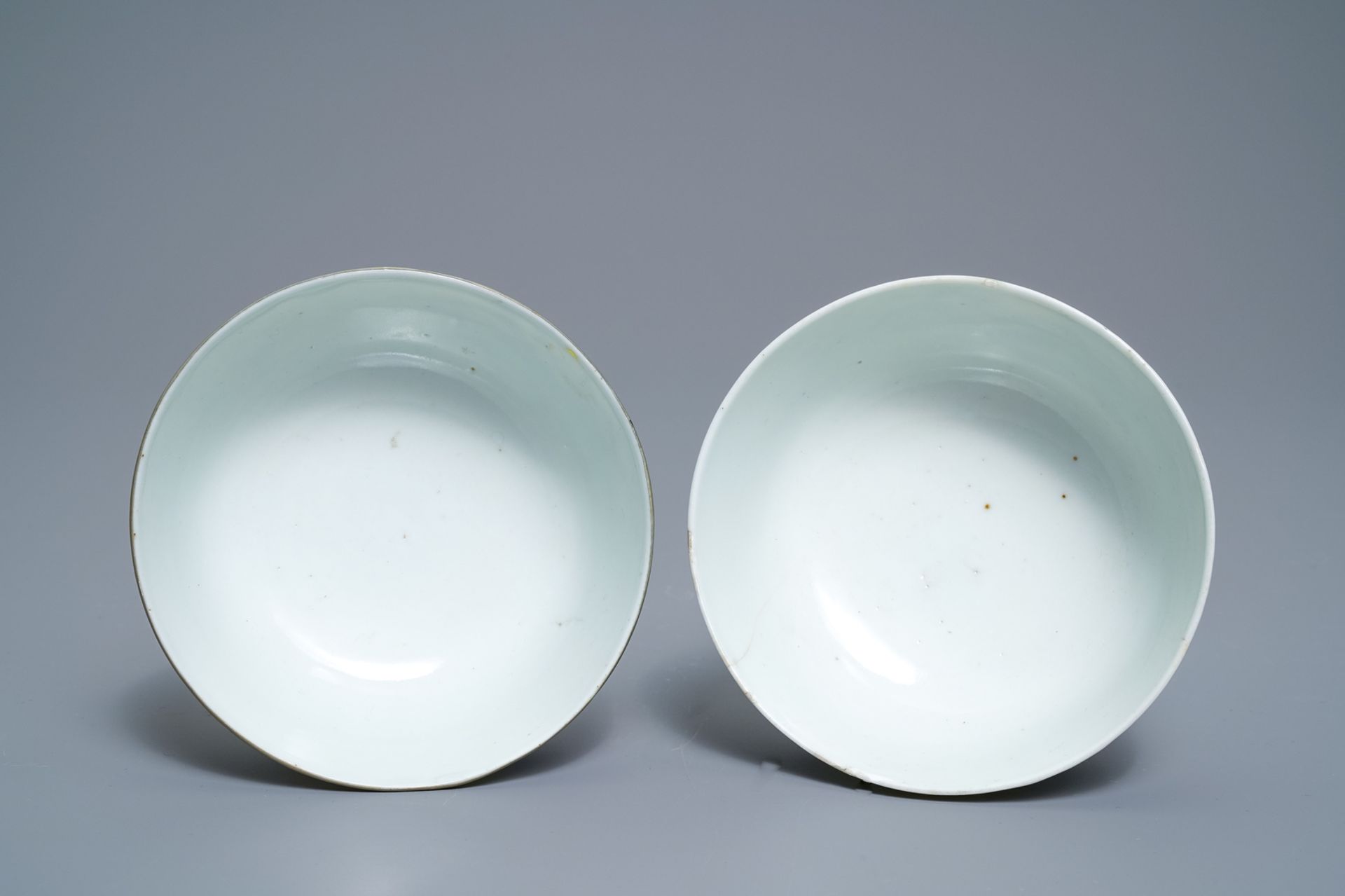 Five Chinese blue and white Vietnamese market 'Bleu de Hue' bowls, 19th C. - Image 13 of 14