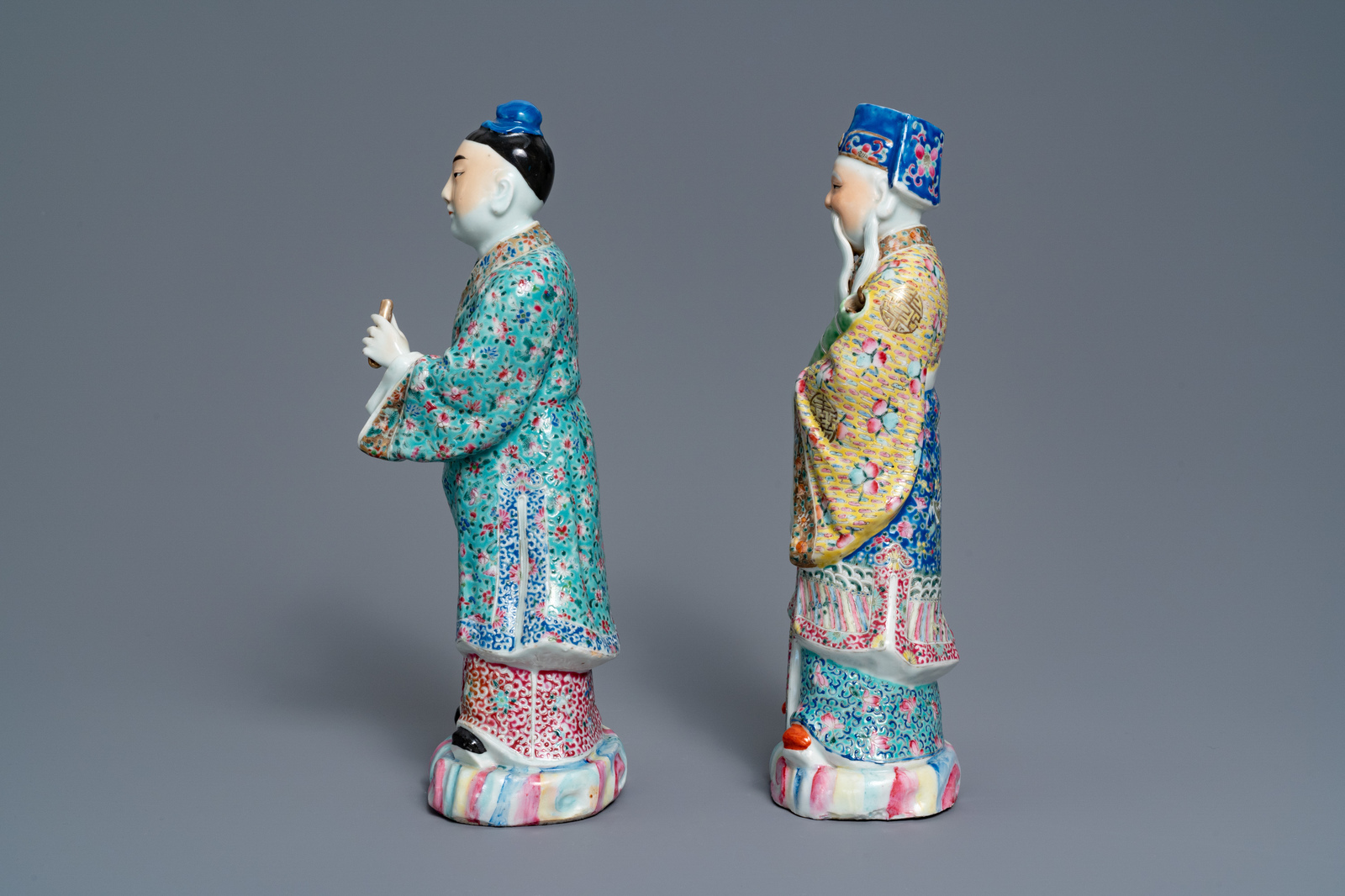 Two Chinese famille rose figures of immortals, 19/20th C. - Image 4 of 8