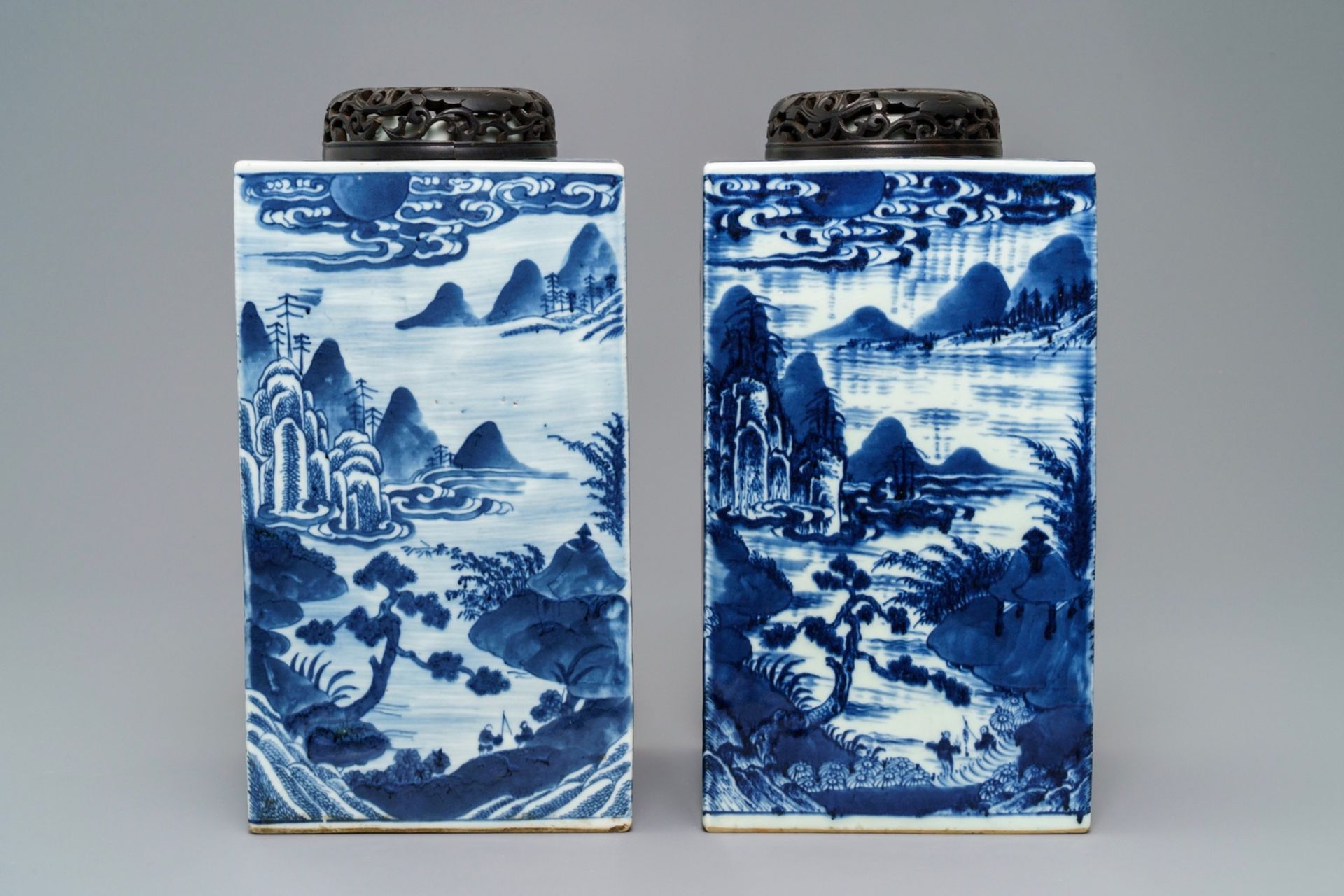 A pair of tall Chinese blue and white tea caddies with landscapes, 19th C. - Image 5 of 8