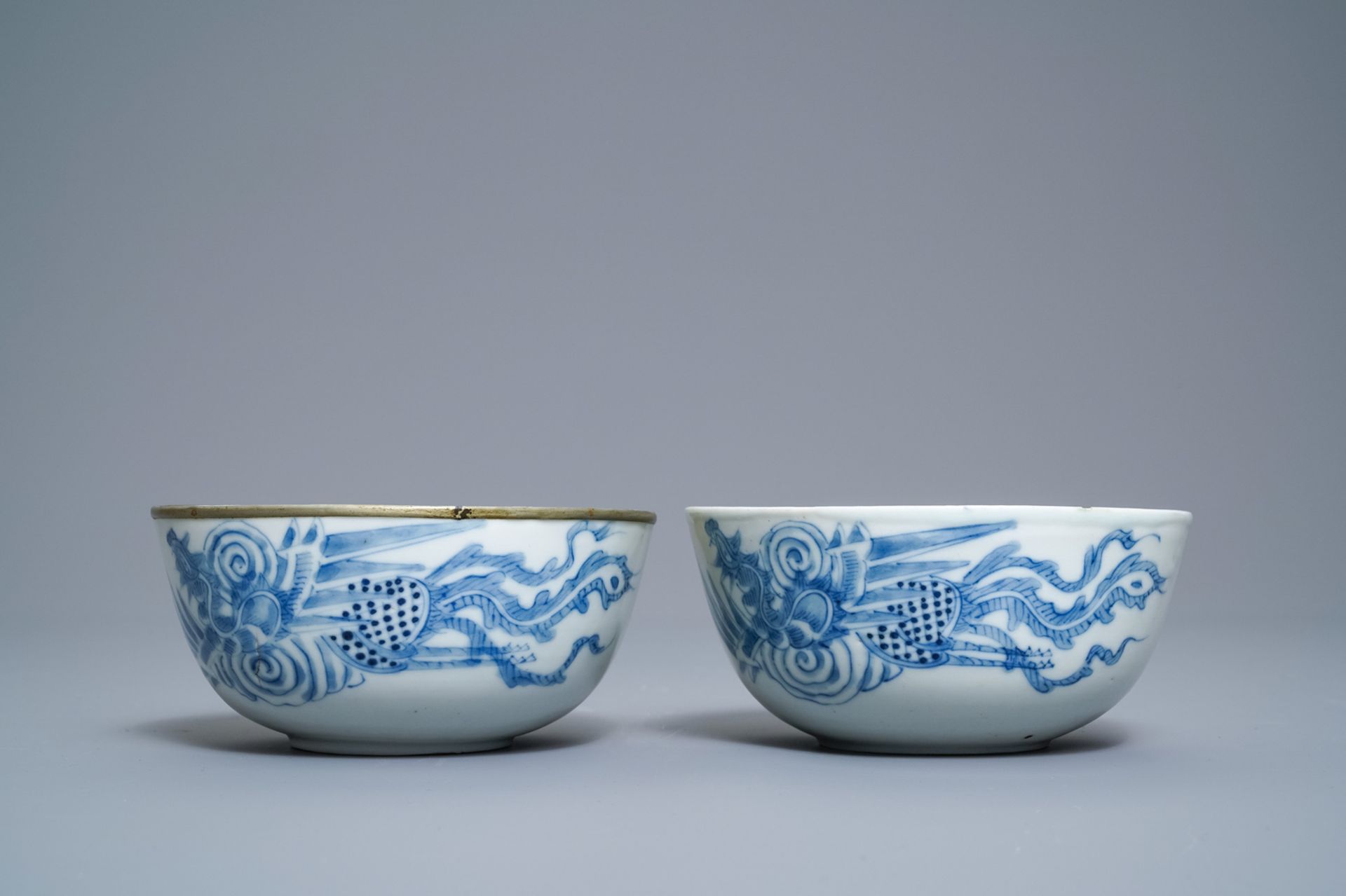 Five Chinese blue and white Vietnamese market 'Bleu de Hue' bowls, 19th C. - Image 9 of 14