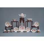 A Chinese famille rose and gilt Meissen-style 17-piece tea service, Qianlong