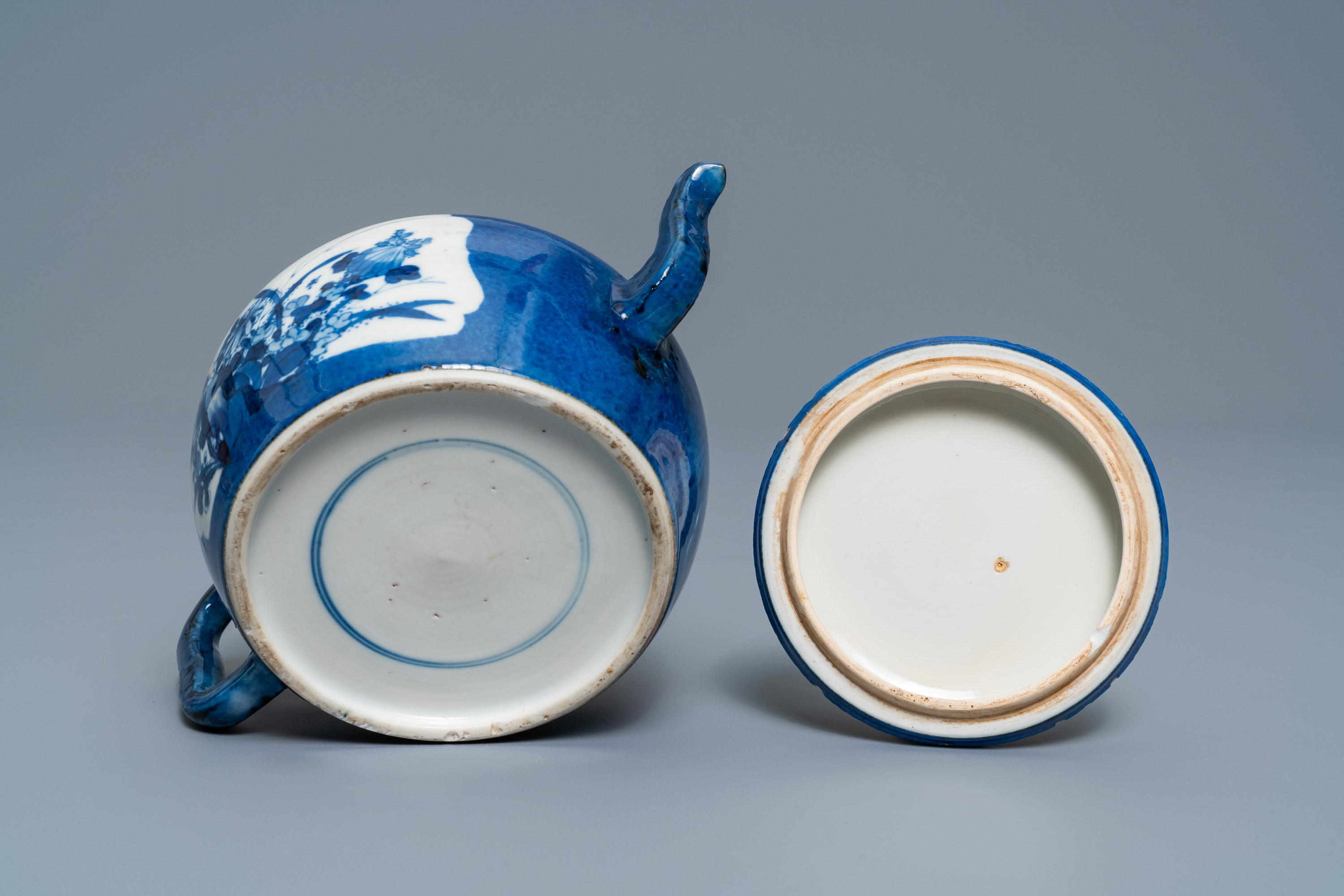 A Chinese powder blue-ground teapot and cover, Kangxi - Image 7 of 7