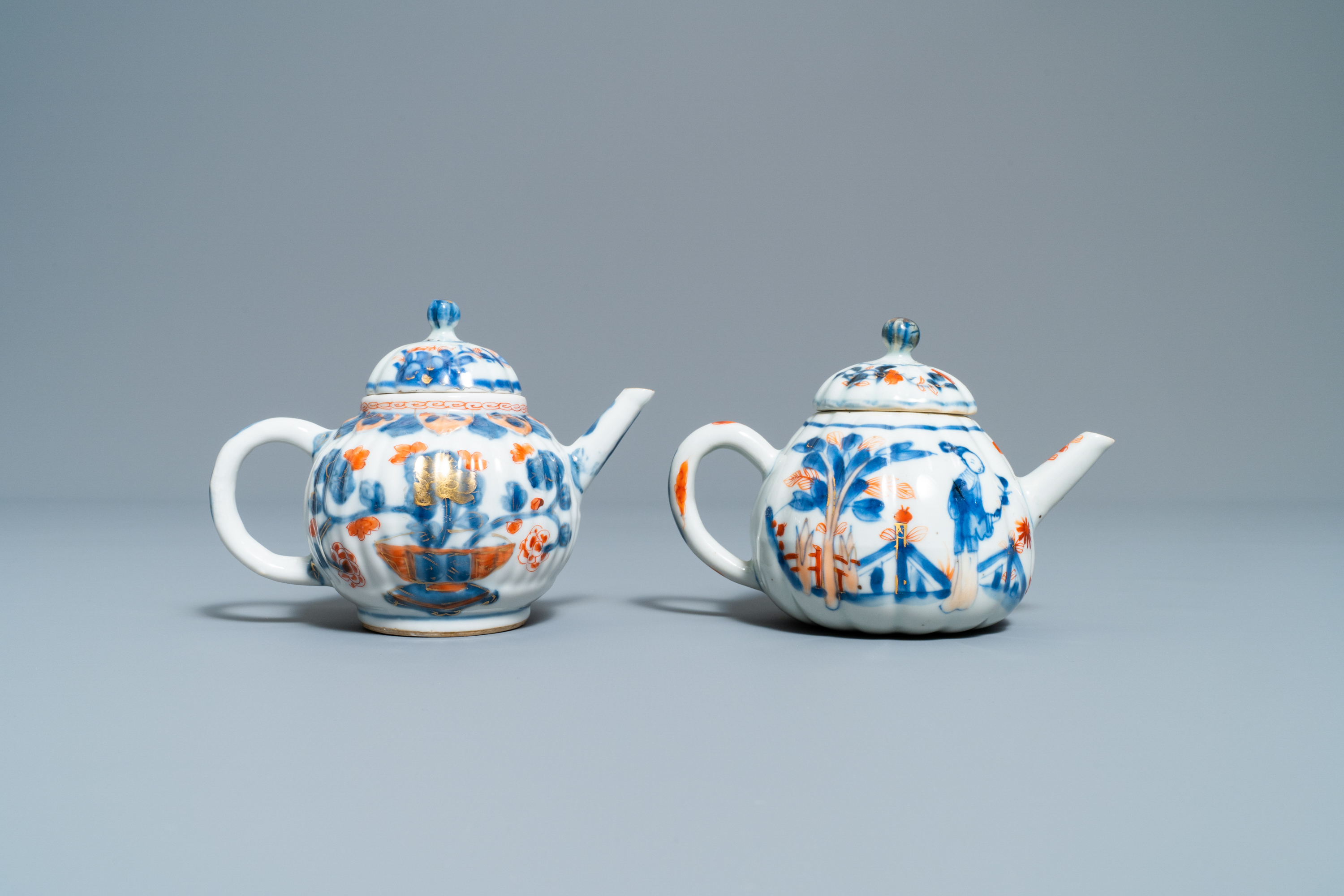 Four Chinese Imari-style teapots and covers, Kangxi - Image 8 of 13