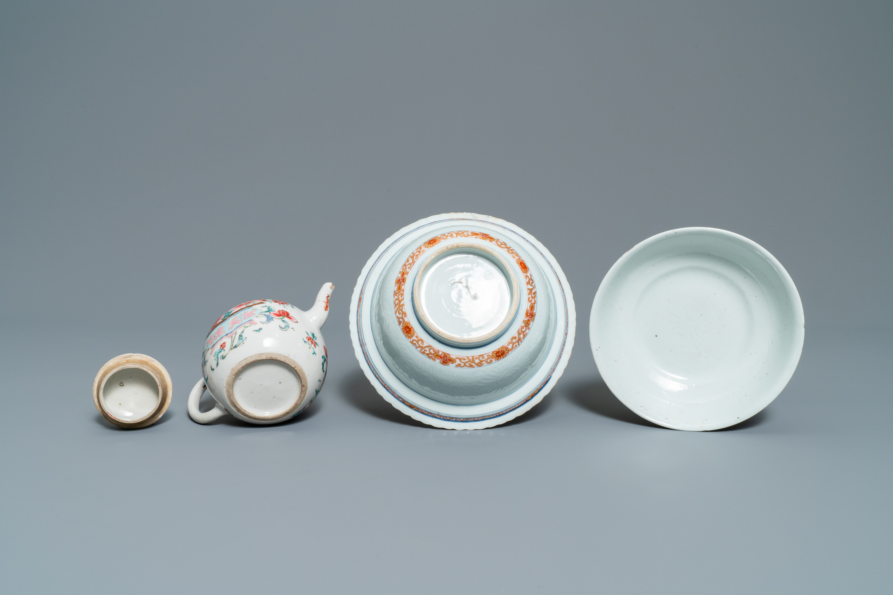 Five Chinese famille rose and iron-red wares, Kangxi/Qianlong - Image 13 of 13