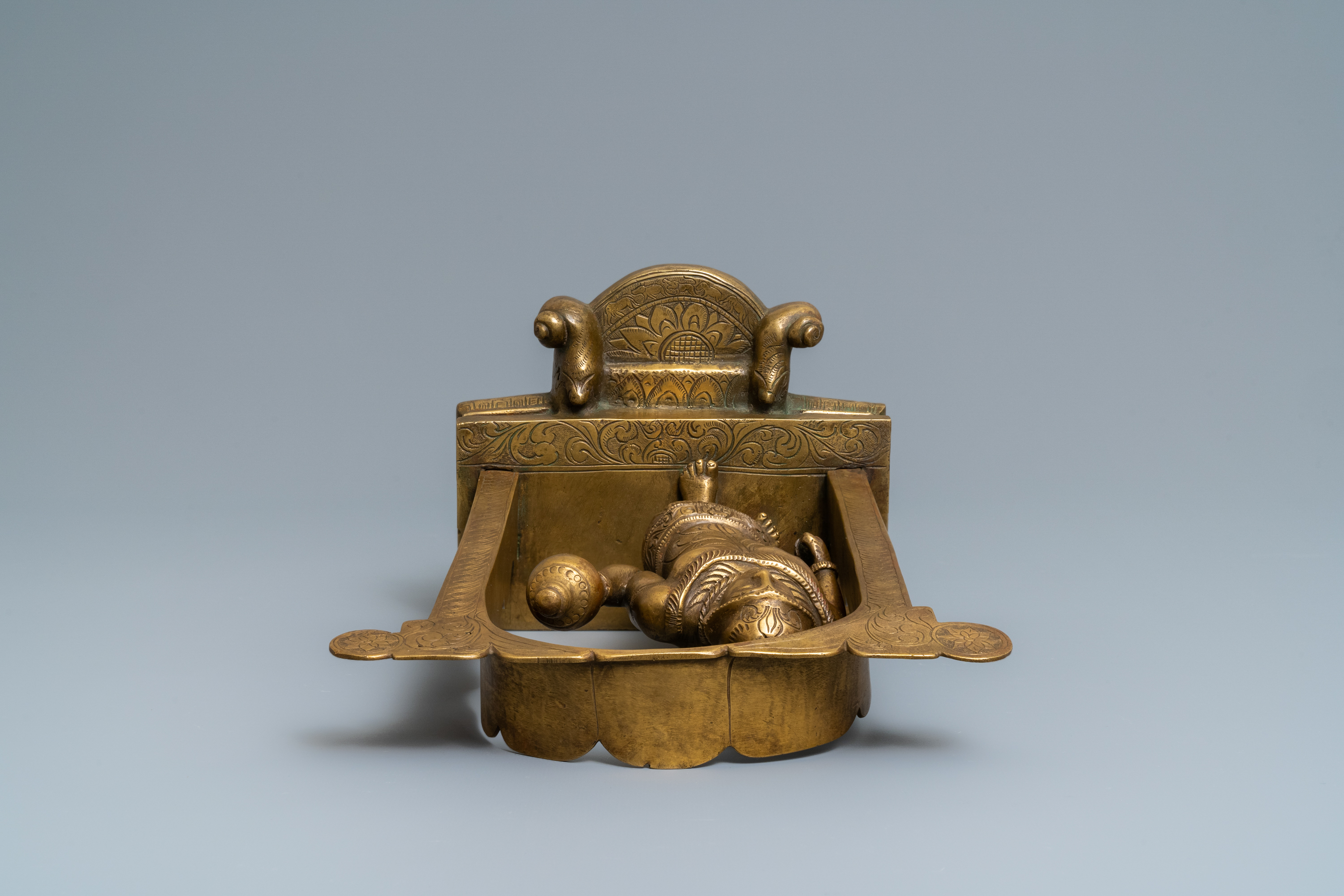 A gilt bronze figure of a temple guardian, Nepal, 19th C. - Image 6 of 7