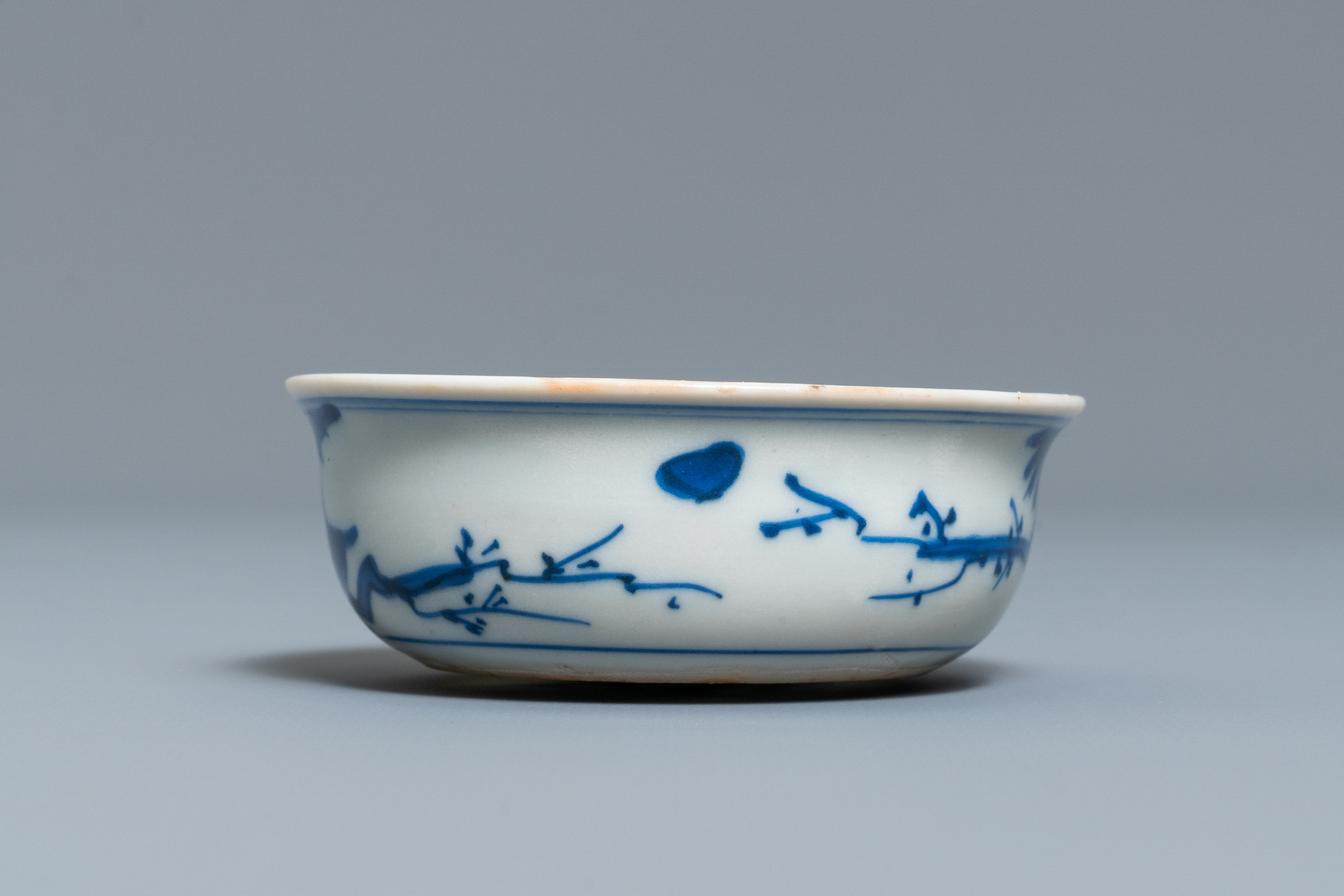 A rare deep Chinese blue and white kraak porcelain bowl with 'egret' mark, Wanli - Image 7 of 7