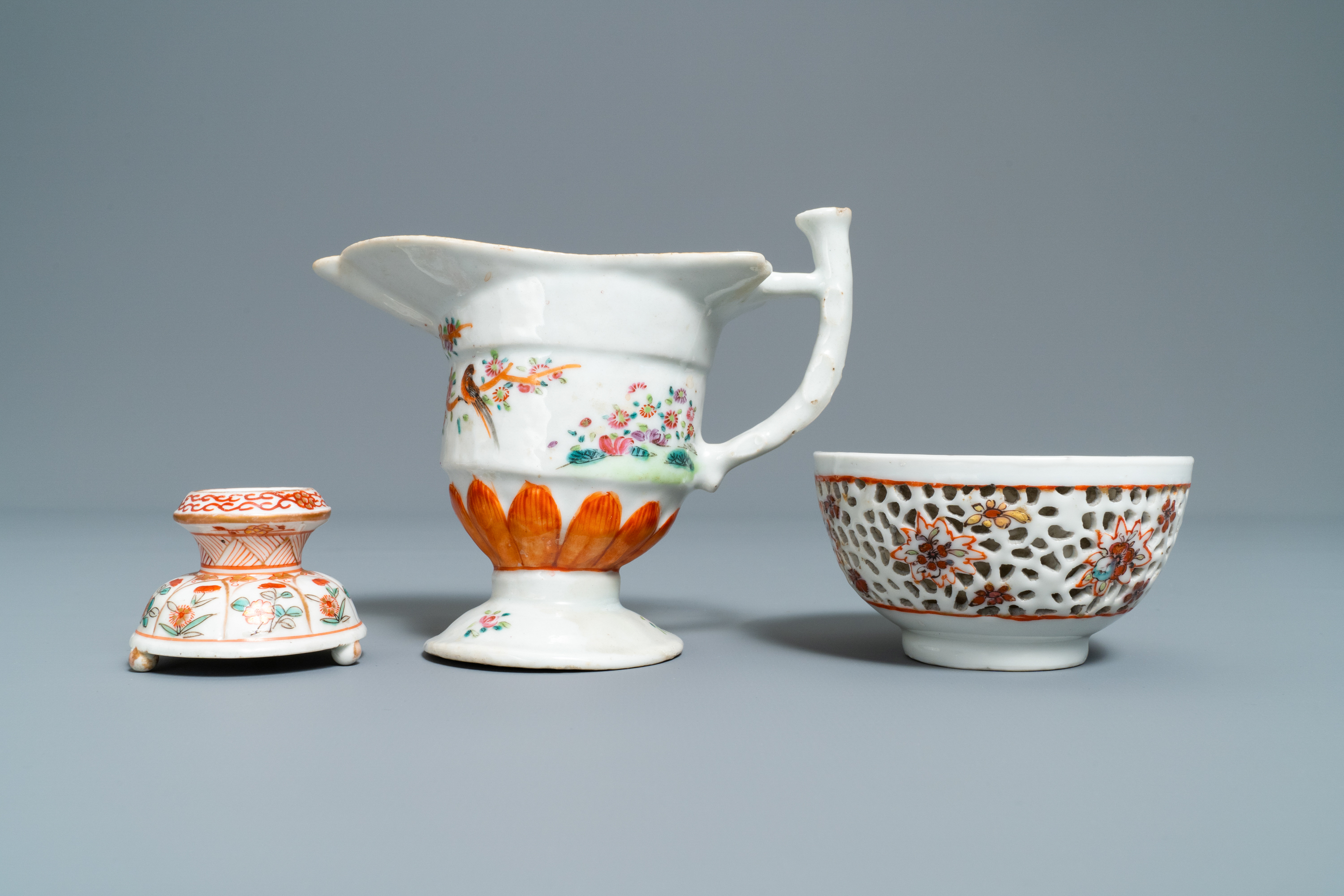 Five Chinese famille rose and iron-red wares, Kangxi/Qianlong - Image 4 of 13