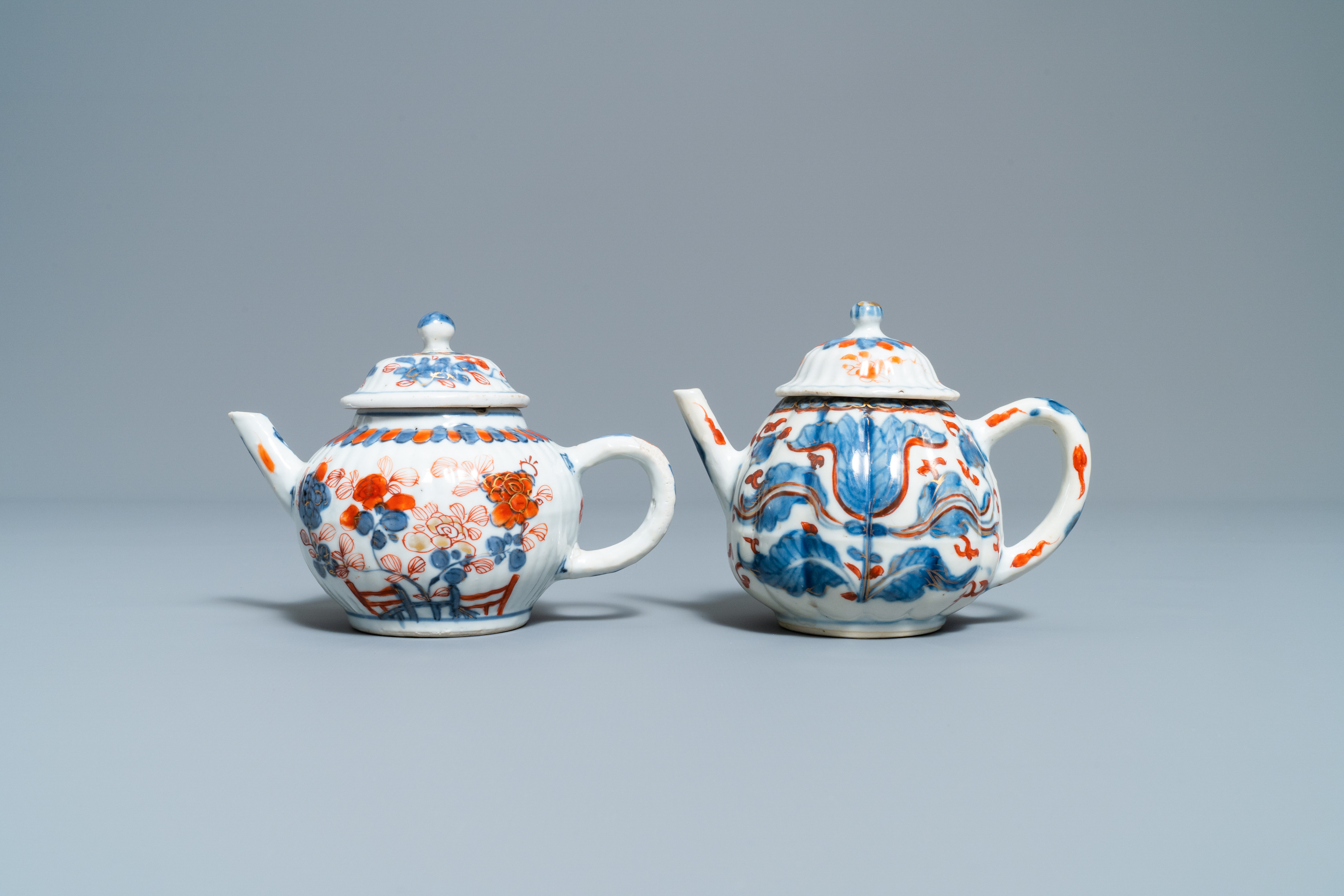 Four Chinese Imari-style teapots and covers, Kangxi - Image 4 of 13