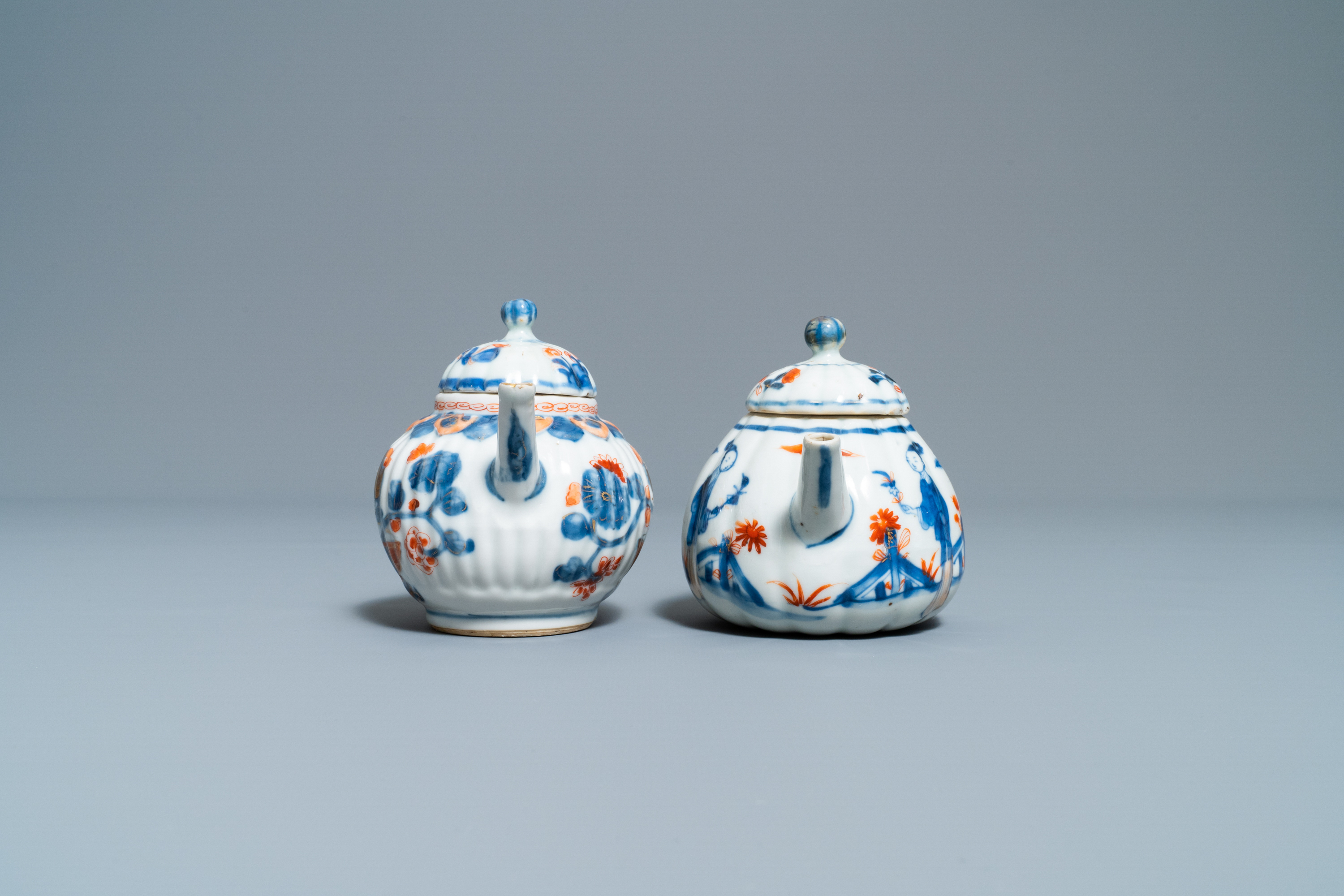 Four Chinese Imari-style teapots and covers, Kangxi - Image 9 of 13
