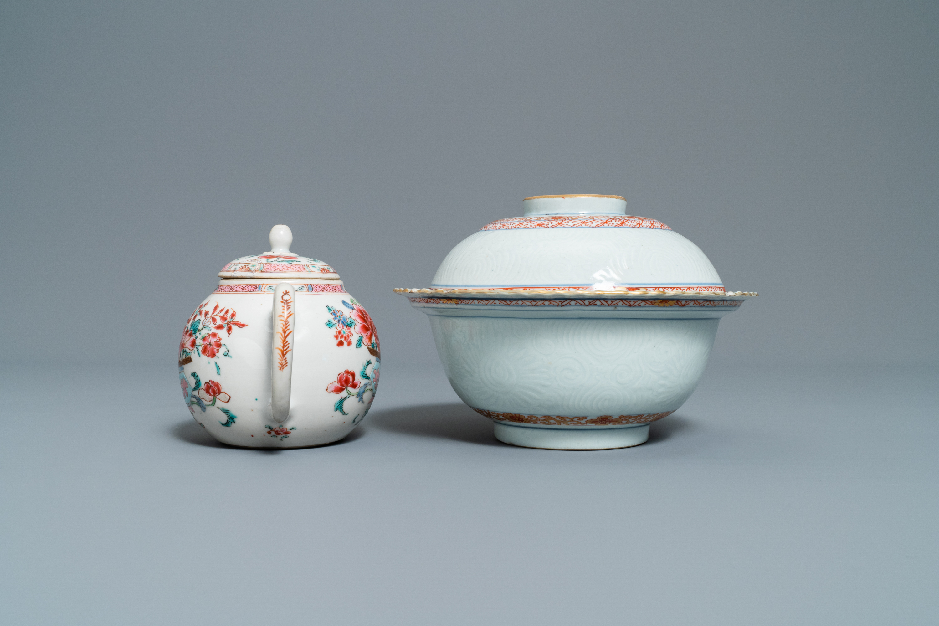 Five Chinese famille rose and iron-red wares, Kangxi/Qianlong - Image 11 of 13