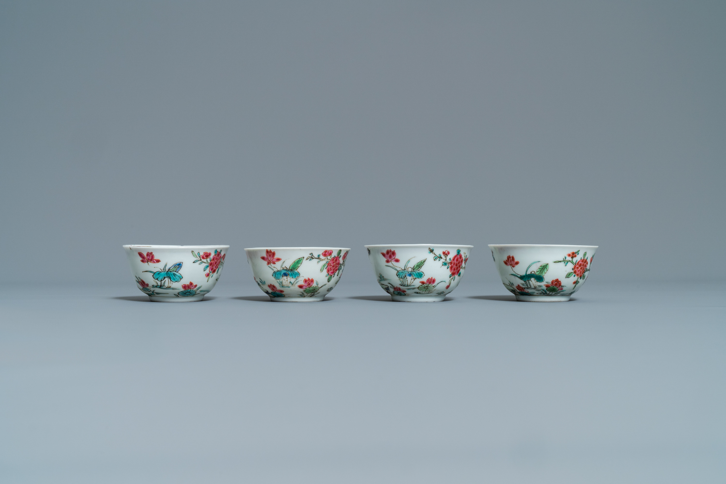 A Chinese famille rose 27-piece tea service with landscape design, Yongzheng/Qianlong - Image 11 of 33