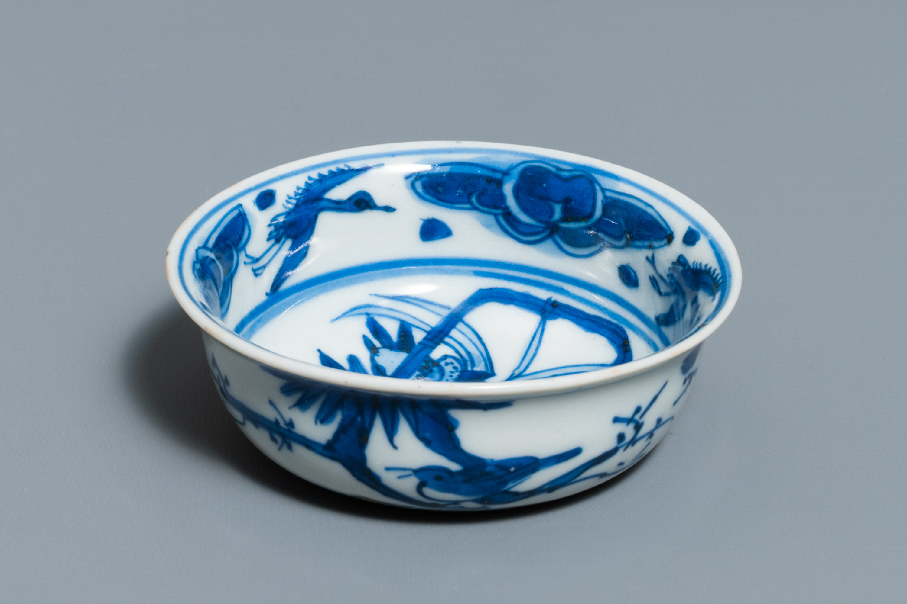 A rare deep Chinese blue and white kraak porcelain bowl with 'egret' mark, Wanli - Image 3 of 7