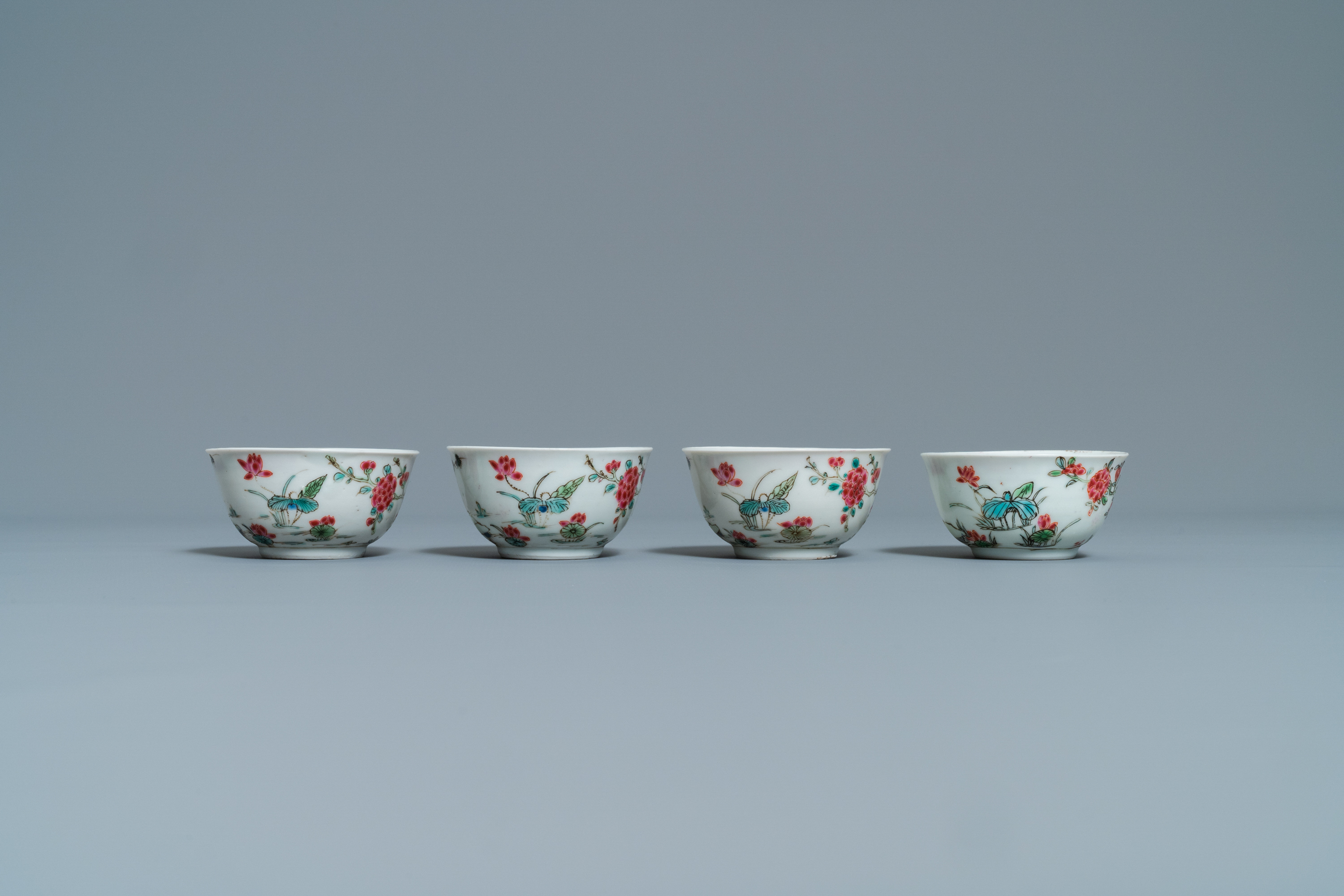 A Chinese famille rose 27-piece tea service with landscape design, Yongzheng/Qianlong - Image 17 of 33