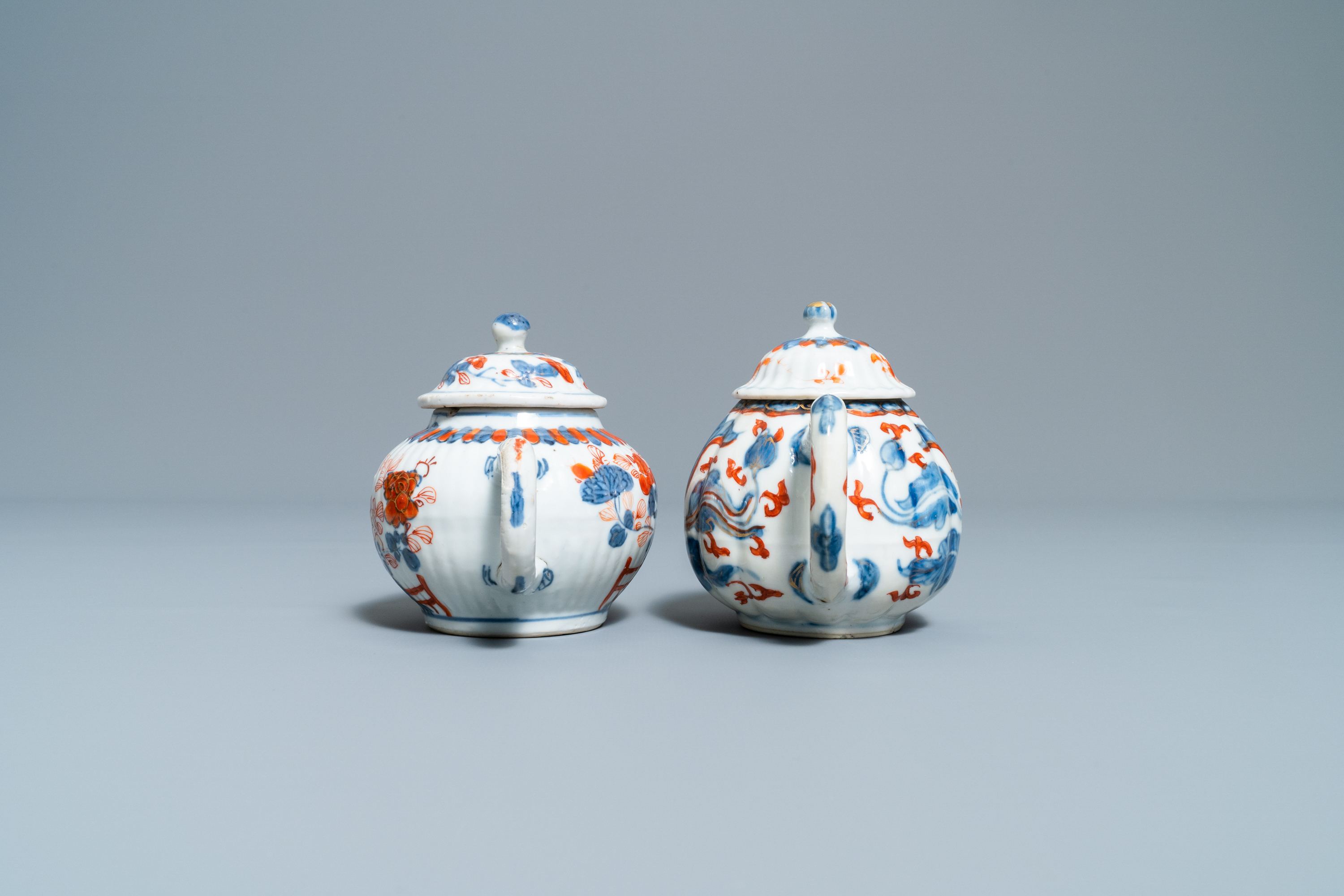 Four Chinese Imari-style teapots and covers, Kangxi - Image 5 of 13