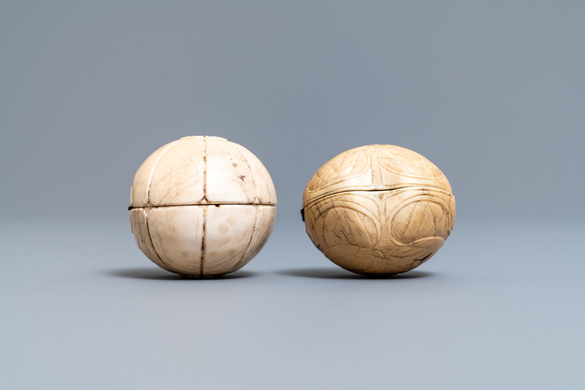 Two carved ivory diptych ball carvings, Dieppe, France, 18/19th C. - Image 4 of 7