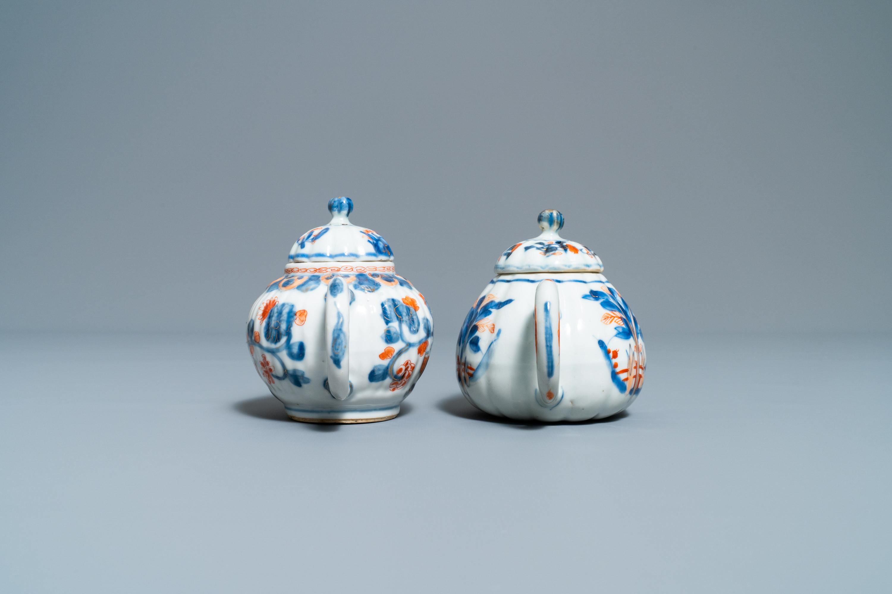 Four Chinese Imari-style teapots and covers, Kangxi - Image 11 of 13