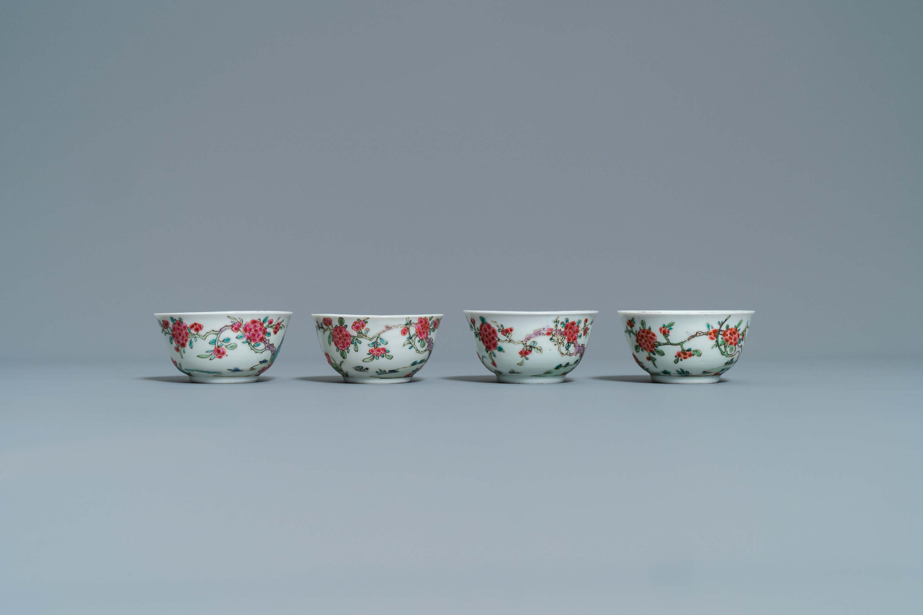 A Chinese famille rose 27-piece tea service with landscape design, Yongzheng/Qianlong - Image 12 of 33