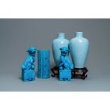 A pair of Chinese monochrome lavender blue vases, a turquoise hat stand & a pair of lions, 19/20th C