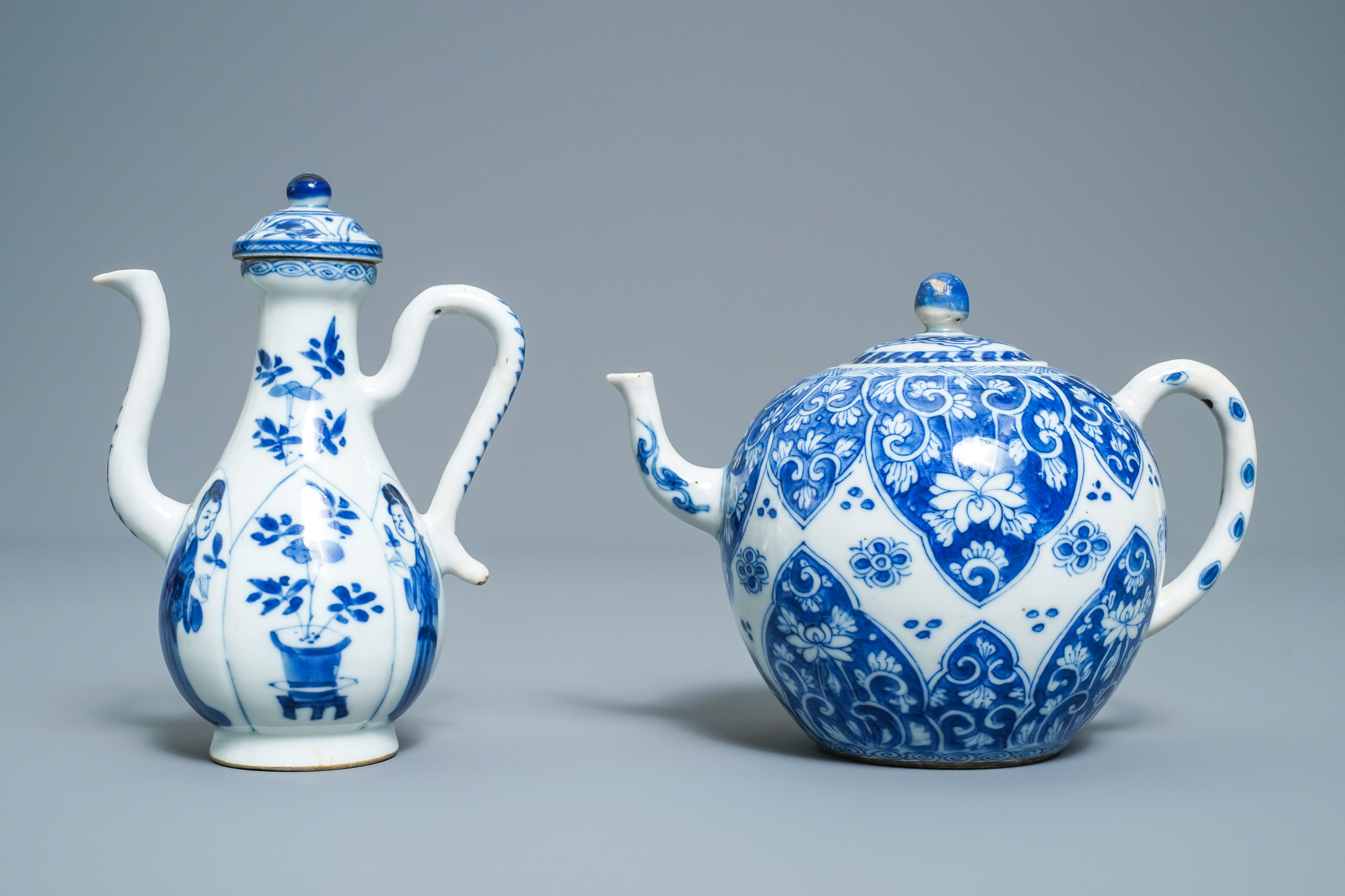 A Chinese blue and white teapot and a jug, Kangxi - Image 2 of 7