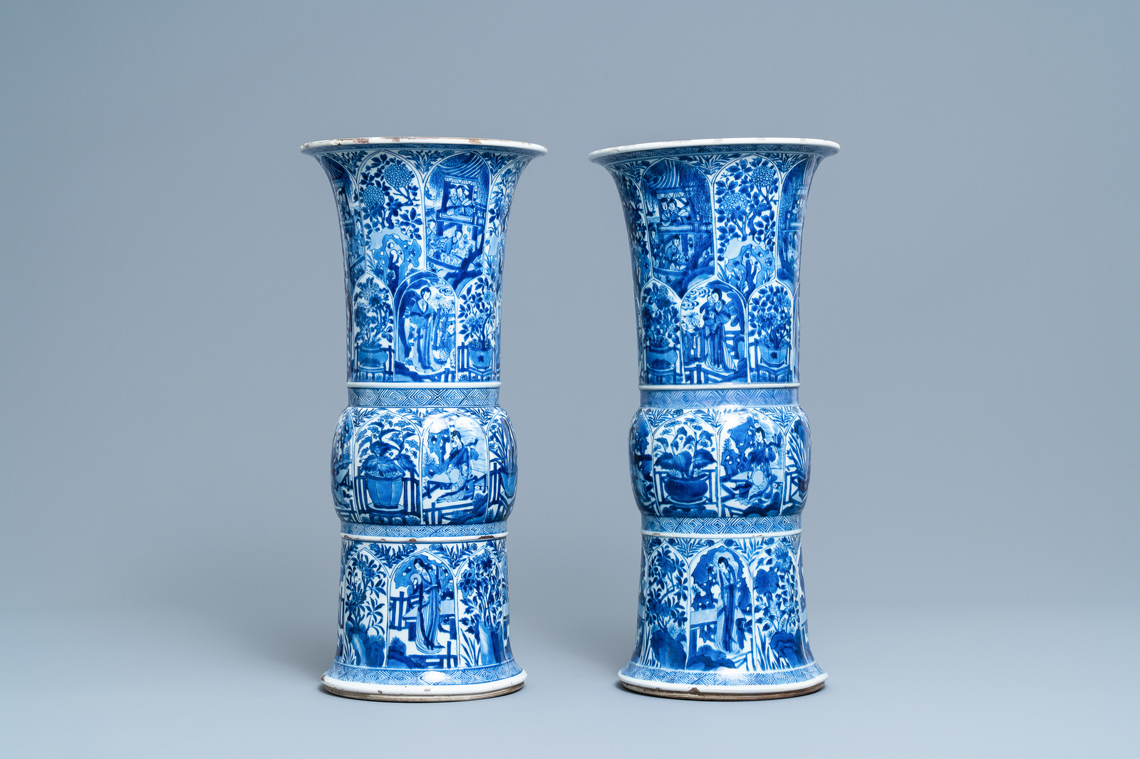 A pair of large Chinese blue and white 'Long Eliza' beaker vases, Kangxi - Image 4 of 6