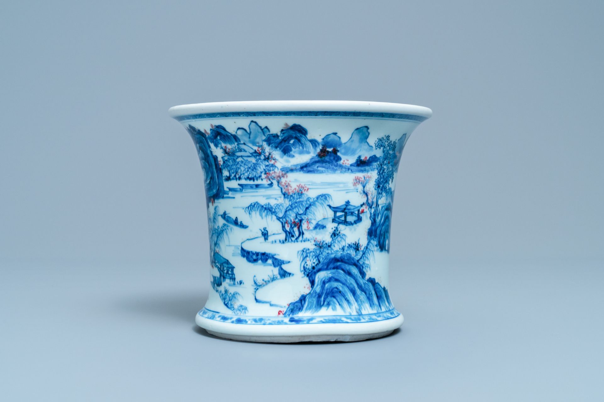 A fine Chinese blue, white and copper red 'Master of the Rocks' brush pot, Kangxi - Bild 3 aus 9
