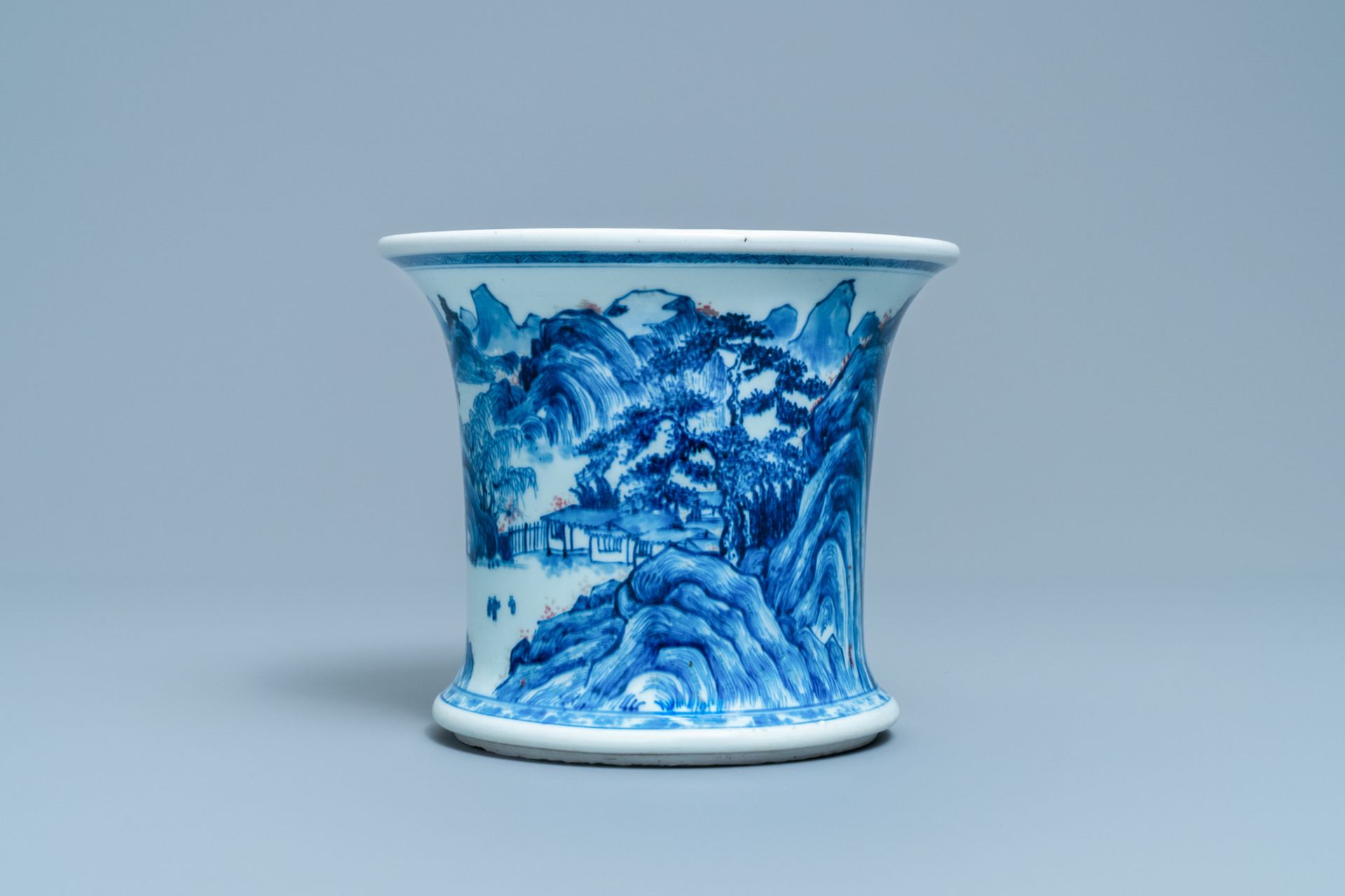 A fine Chinese blue, white and copper red 'Master of the Rocks' brush pot, Kangxi - Bild 5 aus 9