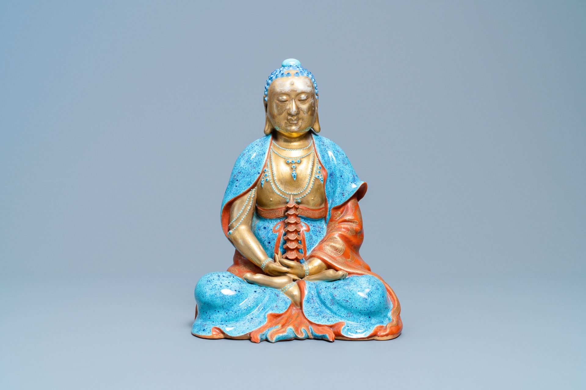 Three Chinese enamelled and gilt figures of Bodhisattva, Qianlong/Jiaqing - Bild 2 aus 19