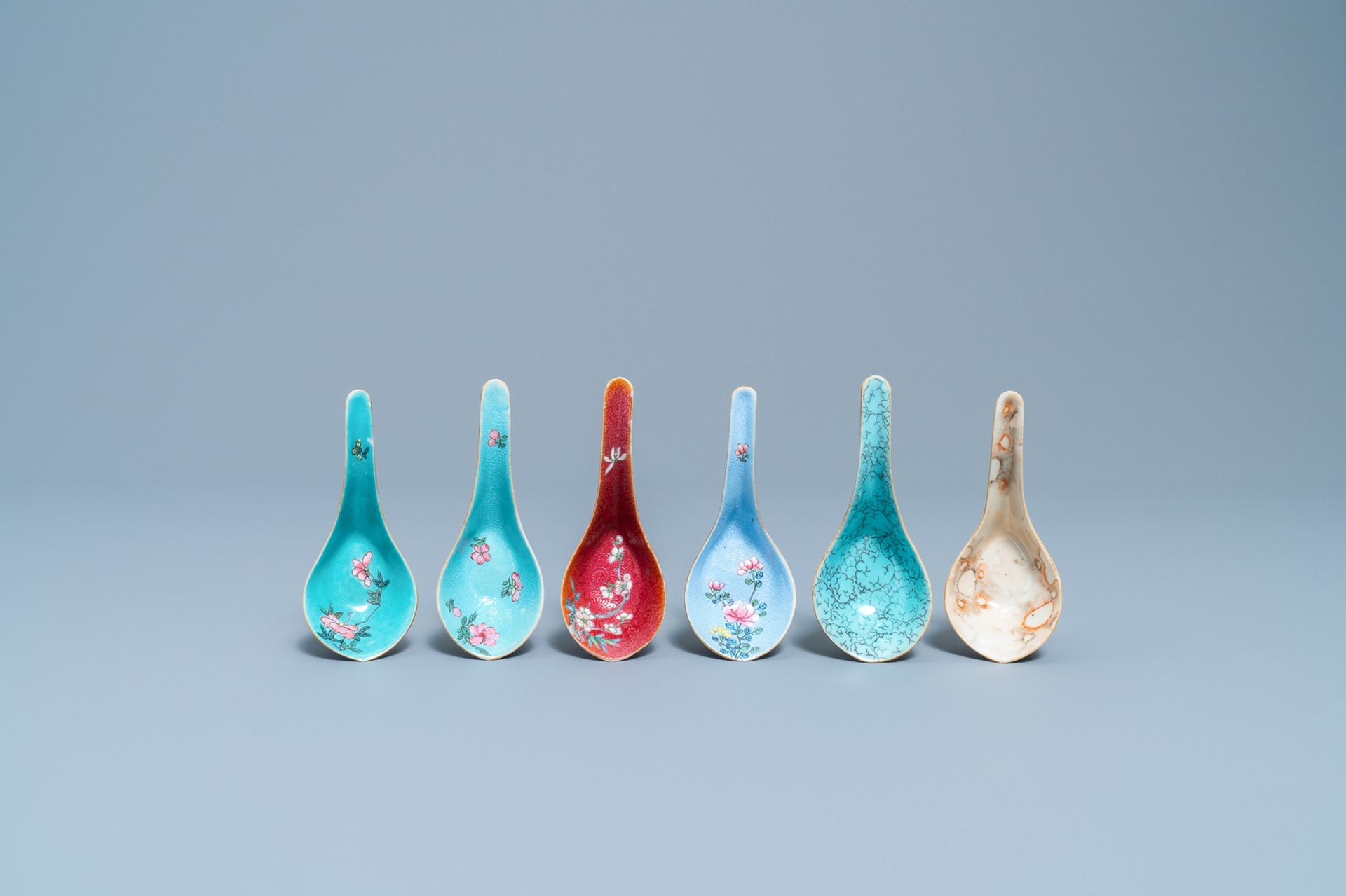 Six various Chinese enamelled spoons, 19/20th C. - Image 2 of 5
