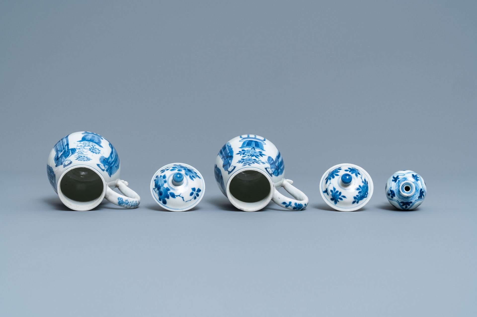 A pair of Chinese blue and white 'Long Eliza' jugs and covers and a miniature vase, Kangxi - Image 6 of 7