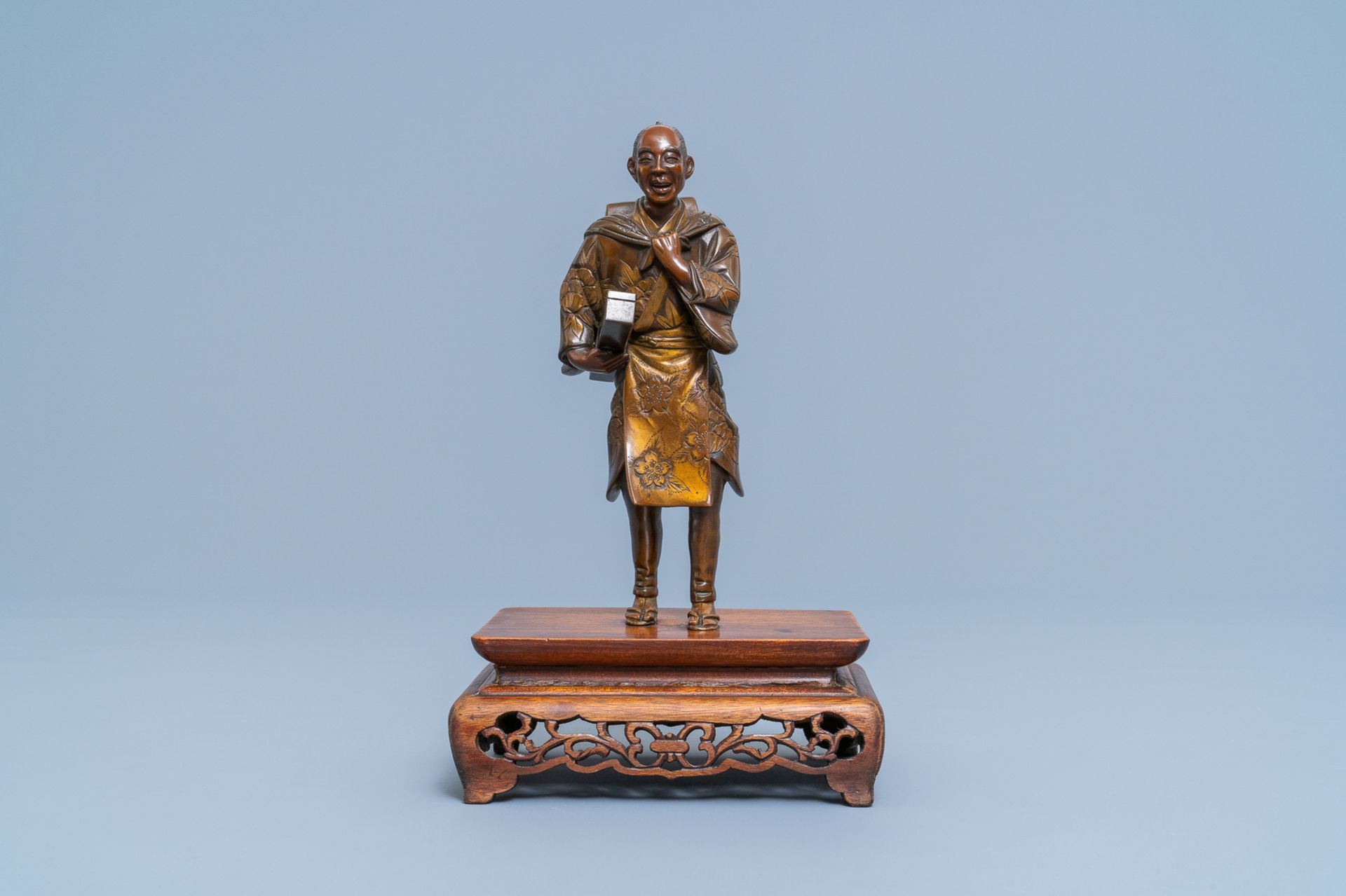 A Japanese bronze Miyao-style okimono, Meiji, 19th C. - Image 2 of 7