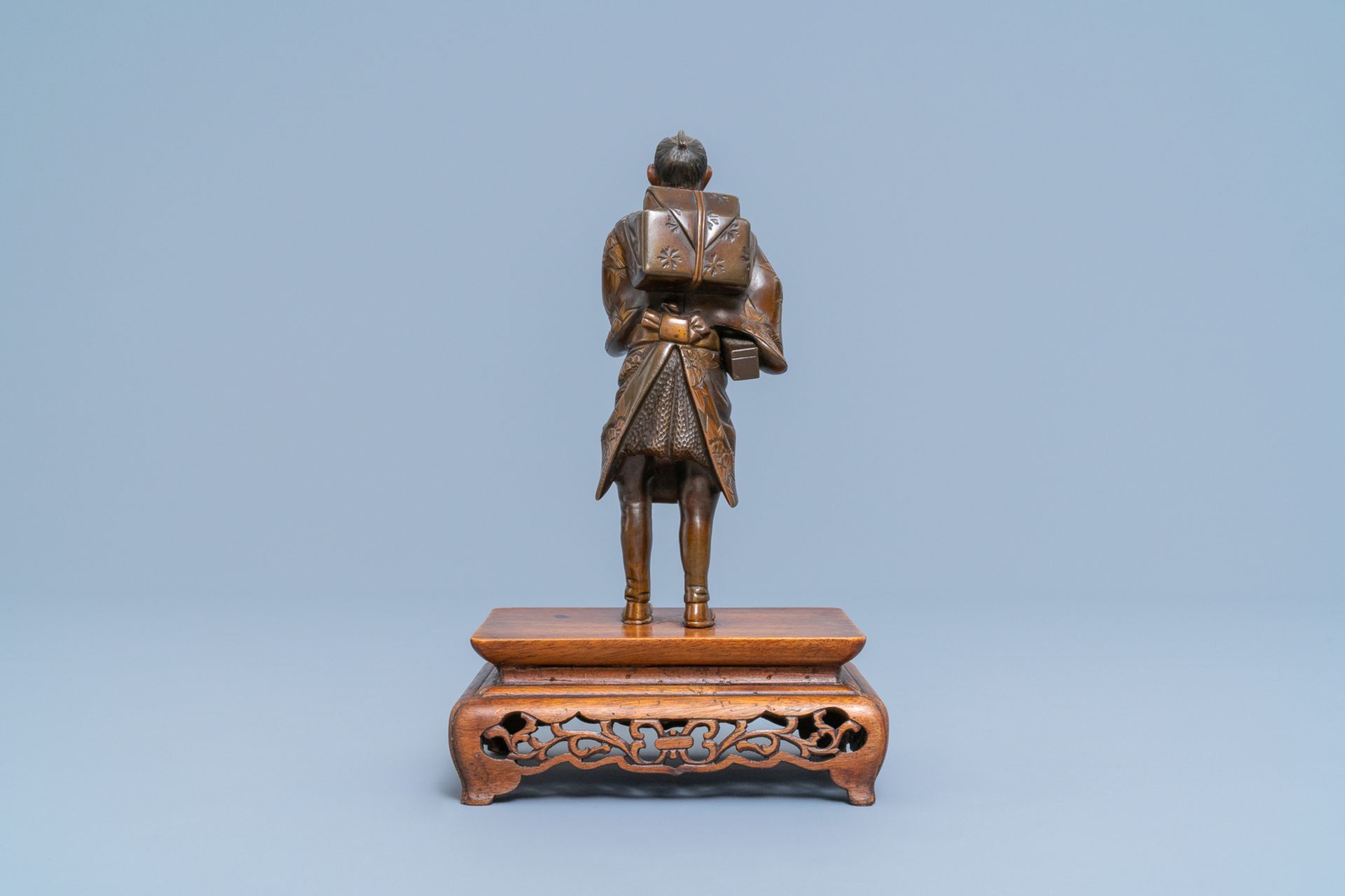 A Japanese bronze Miyao-style okimono, Meiji, 19th C. - Image 4 of 7