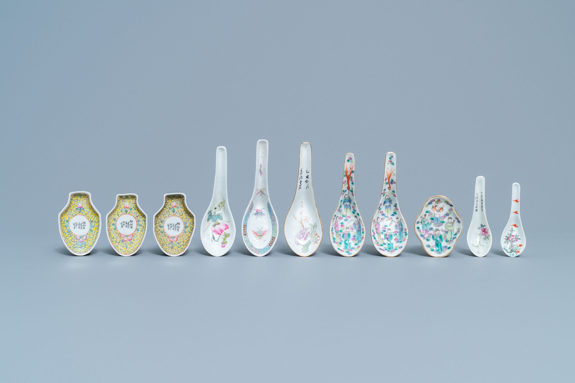 Seven Chinese famille rose spoons and four saucers, 19/20th C.