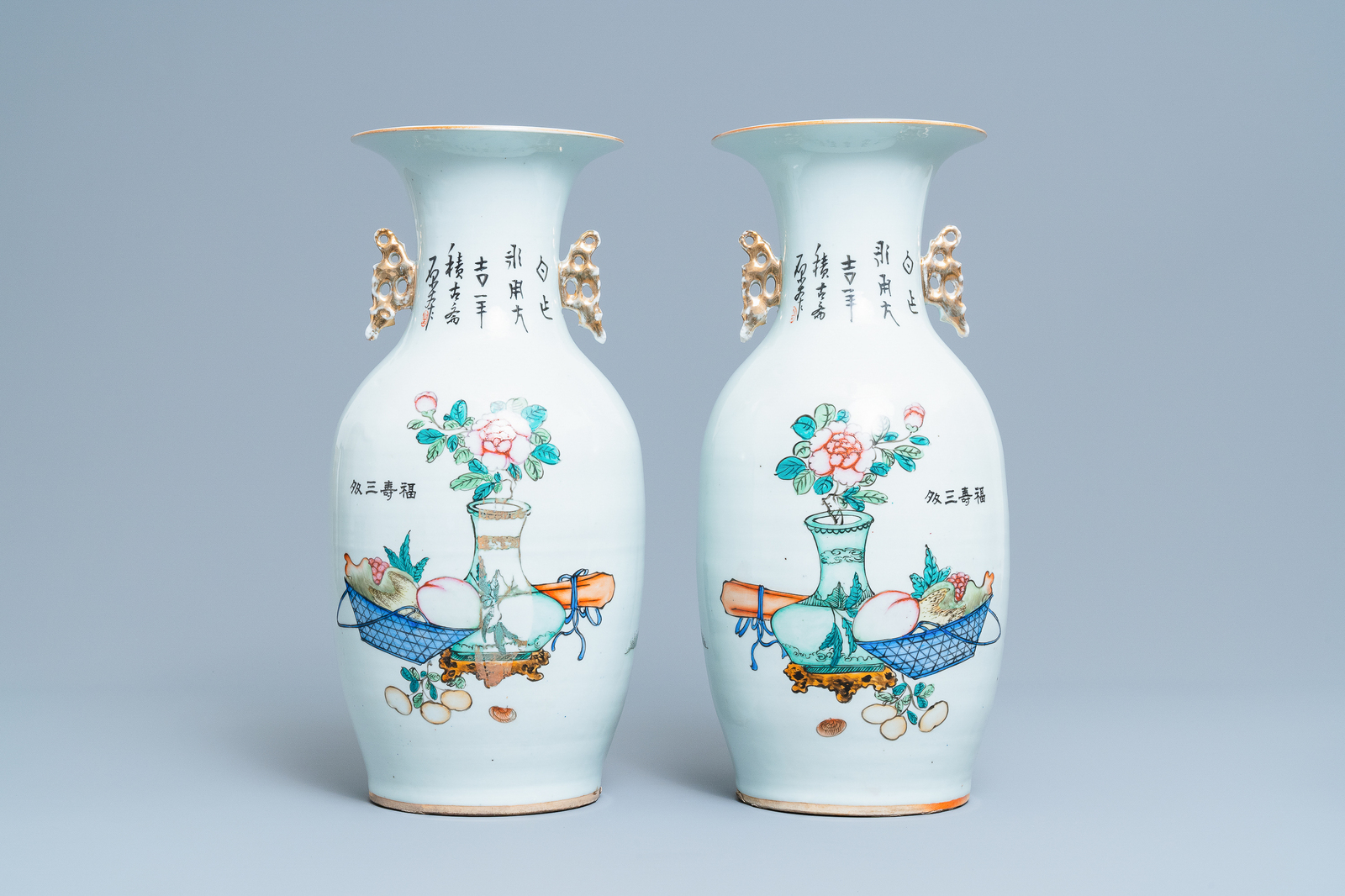 A pair of Chinese famille rose two-sided design vases, 19/20th C. - Image 3 of 6