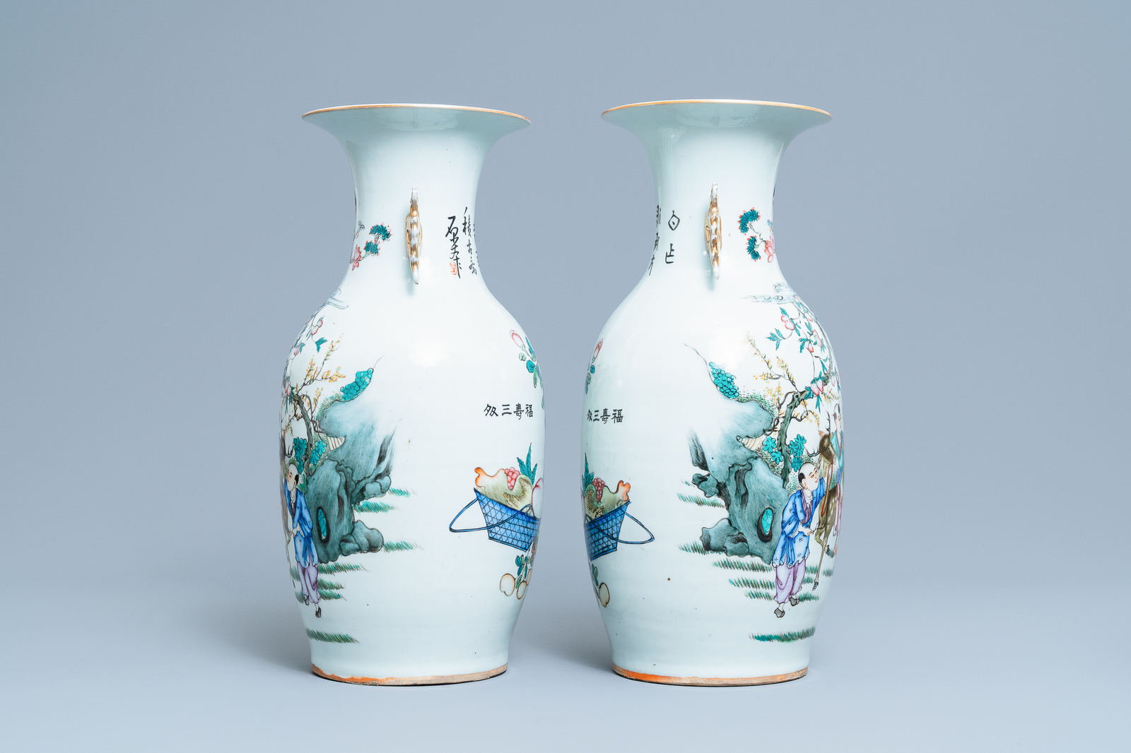 A pair of Chinese famille rose two-sided design vases, 19/20th C. - Image 2 of 6