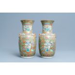 A pair of Chinese Canton famille rose vases with antiquities, 19th C.