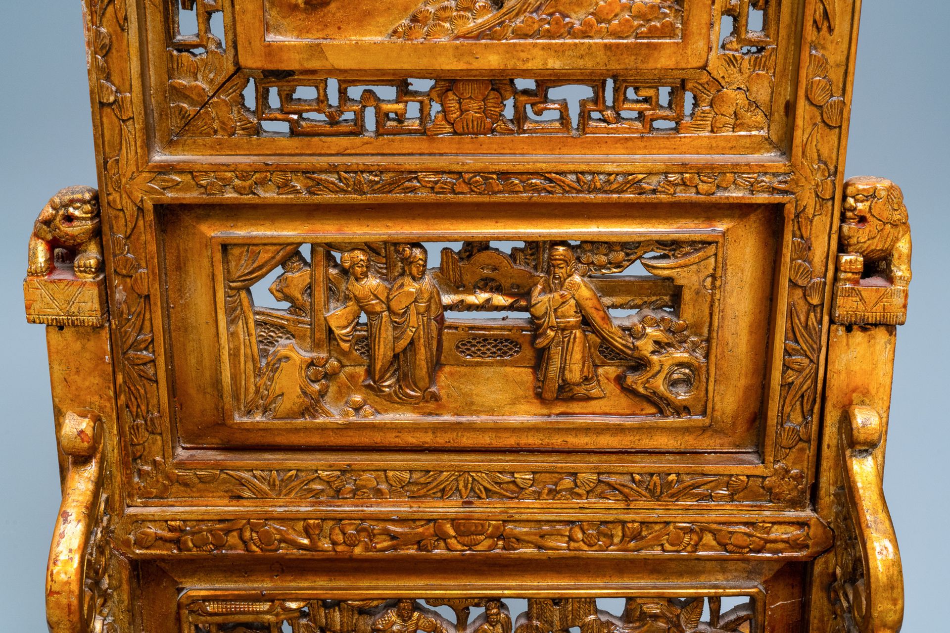 A pair of Chinese gilt carved wood screens for the Straits or Peranakan market, 19th C. - Image 7 of 12