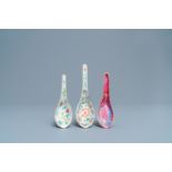 Three Chinese famille rose spoons, 19/20th C.