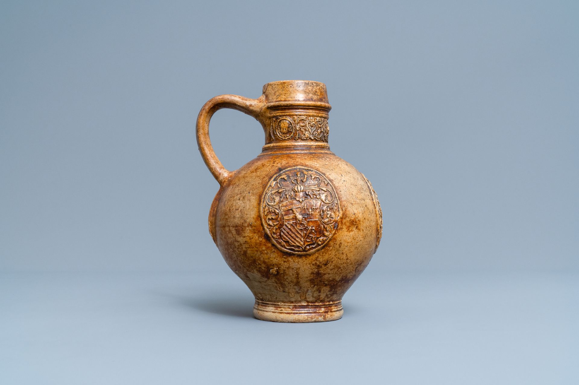 A stoneware jug with three armorial medallions, Raeren, ca. 1600 - Image 4 of 8