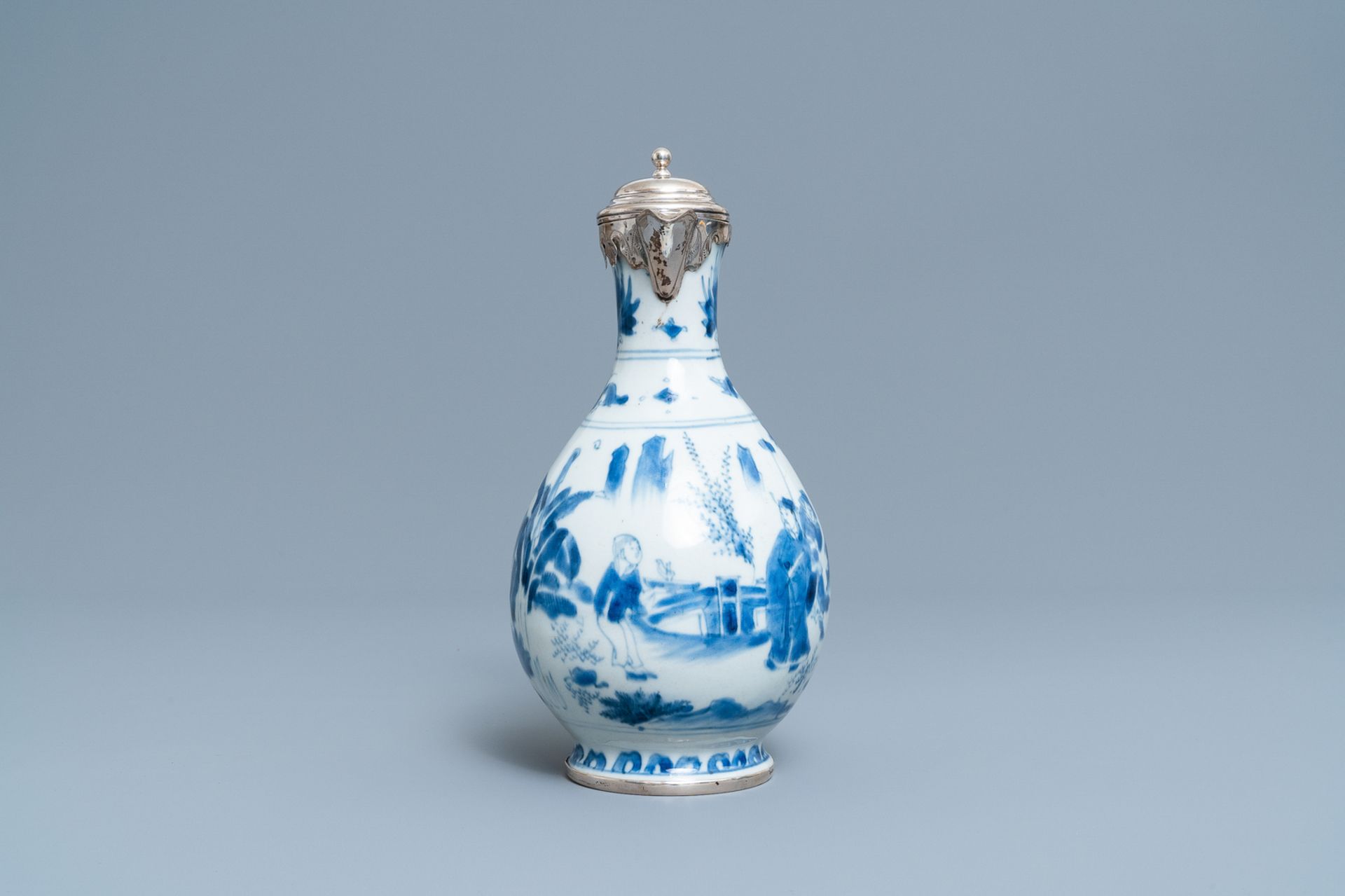 A Chinese blue and white silver-mounted ewer, Transitional period - Image 3 of 7