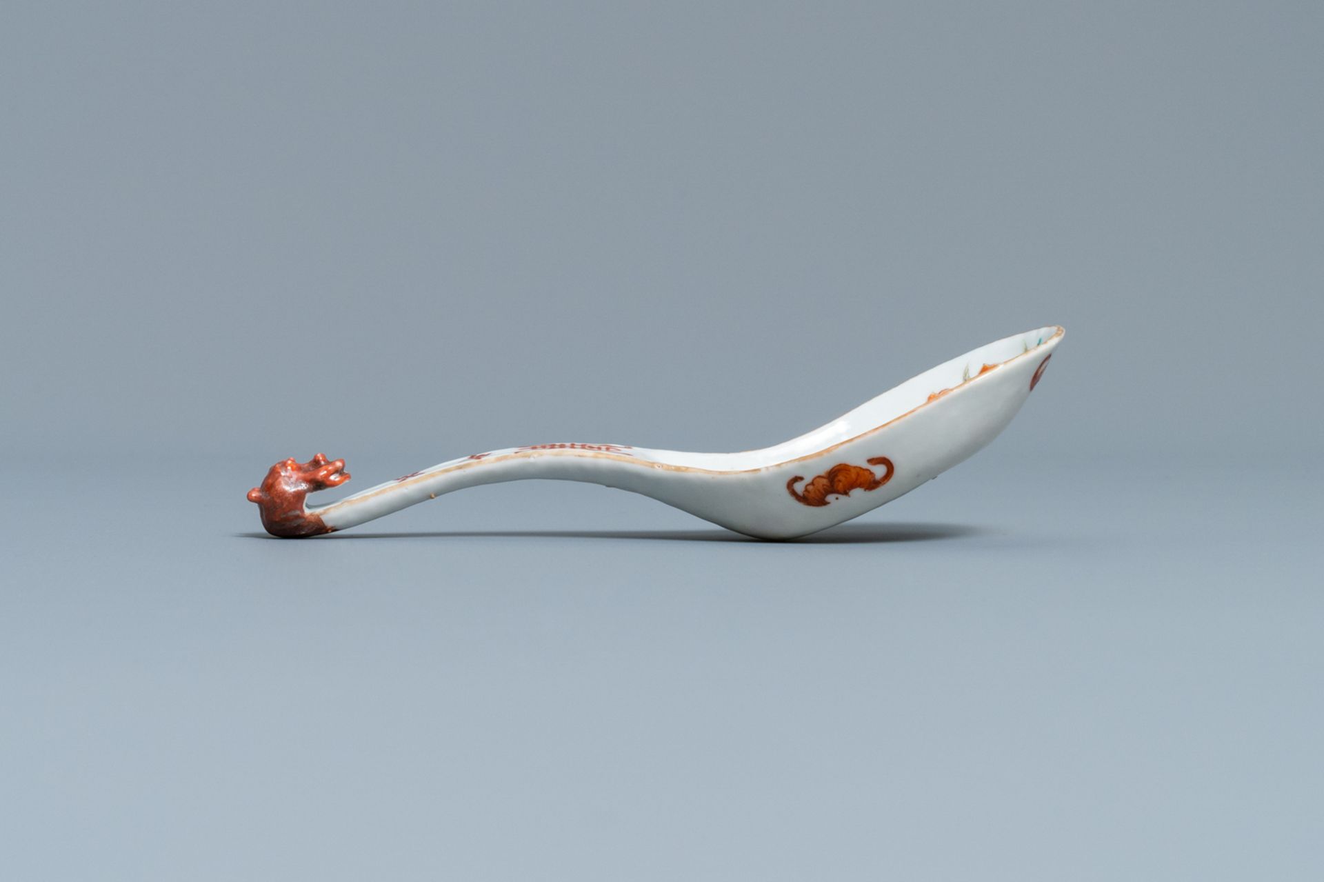A Chinese famille rose 'nine peaches' spoon, Guangxu mark and of the period - Image 3 of 4