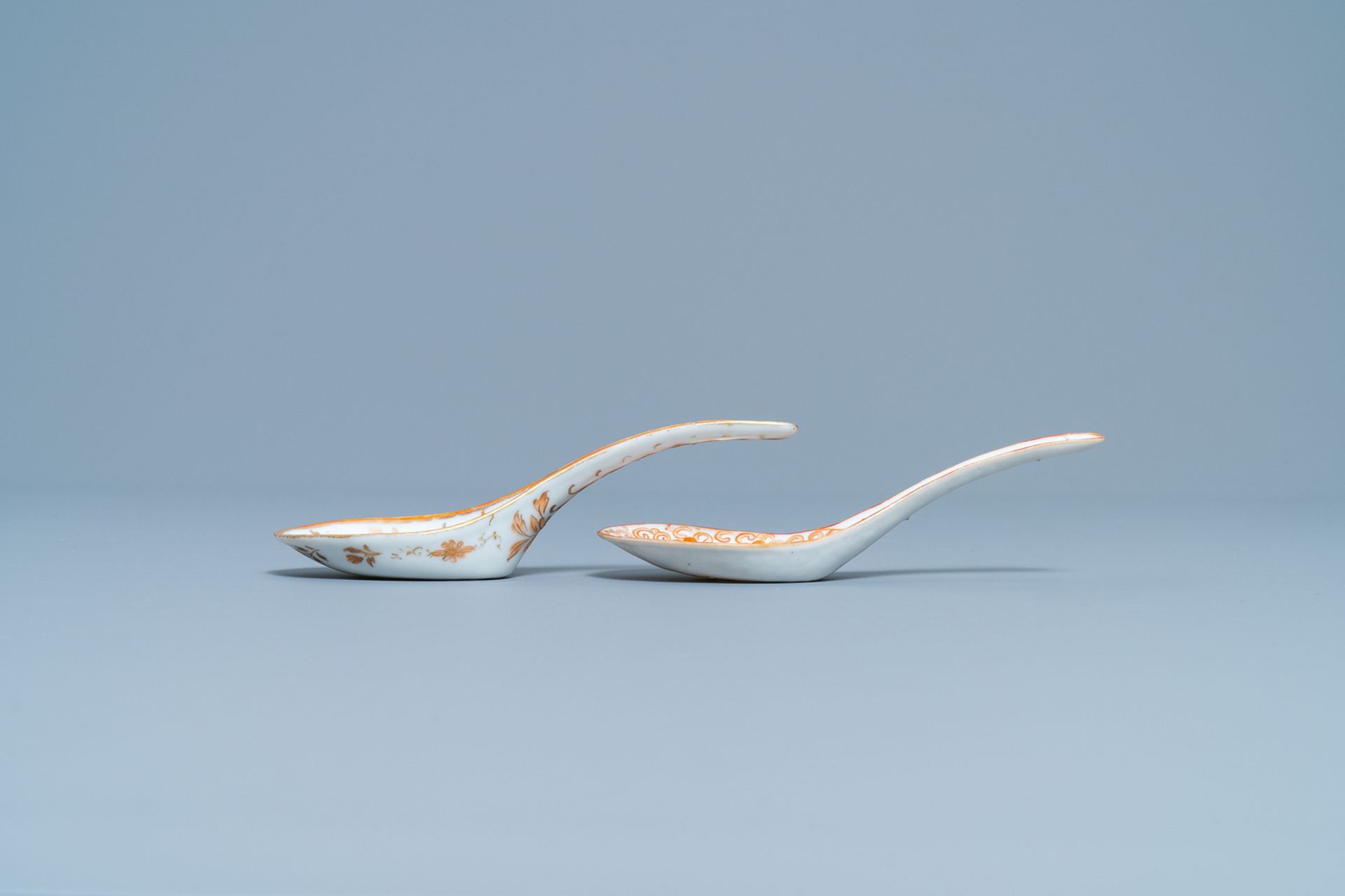 Two Chinese Thai market Lai Nam Thong spoons, 19th C. - Image 4 of 5