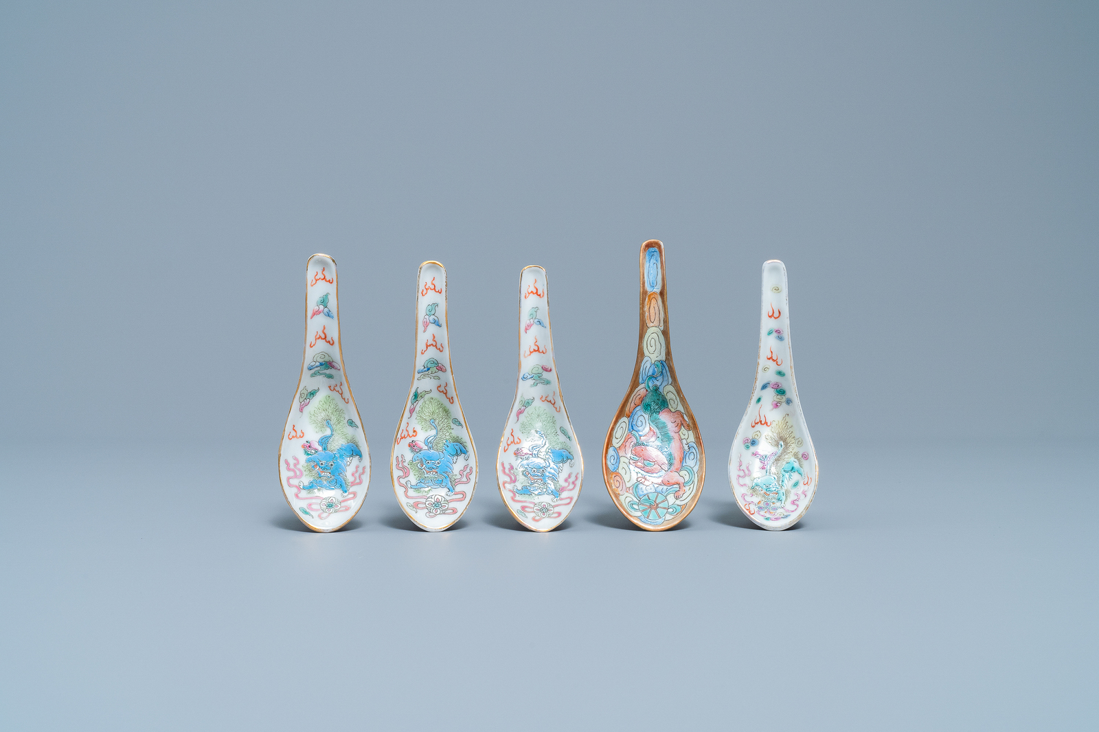 Five Chinese famille rose 'Buddhist lion' spoons, 19th C. - Image 2 of 5