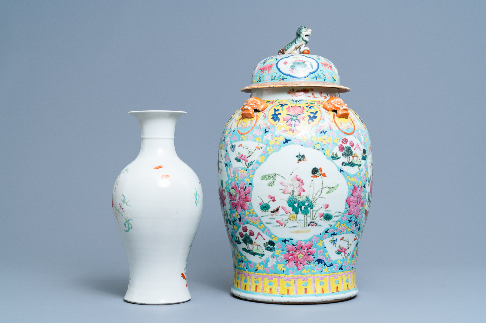 A Chinese famille rose covered vase and a vase with birds and peaches, 19/20th C. - Image 3 of 6