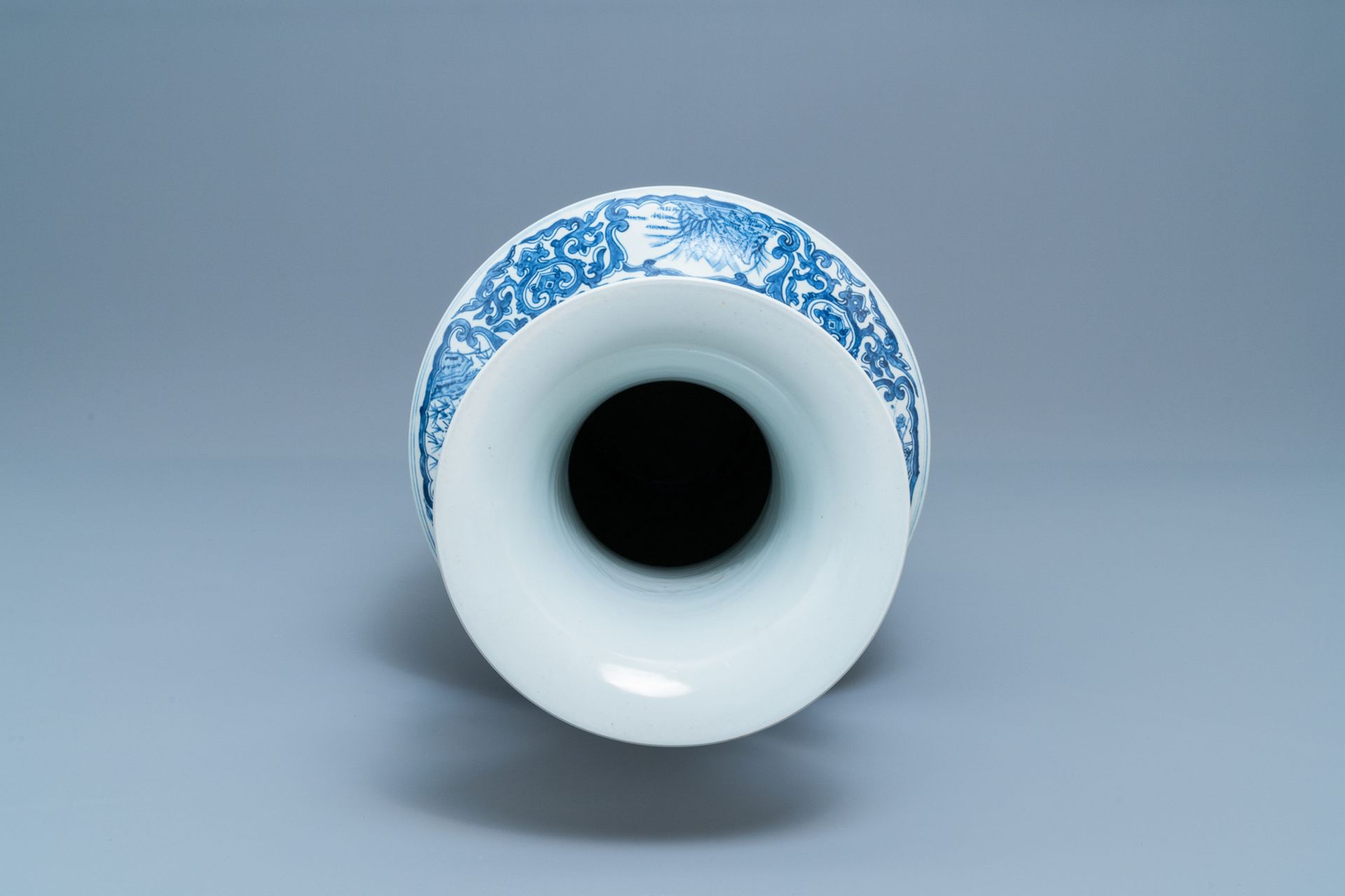 A large Chinese blue and white vase with figurative medallions, 20th C. - Image 5 of 6