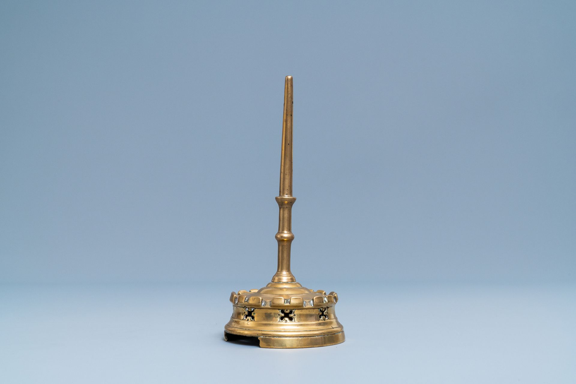 A Flemish or Dutch bronze candlestick, 14/15th C. - Image 2 of 6