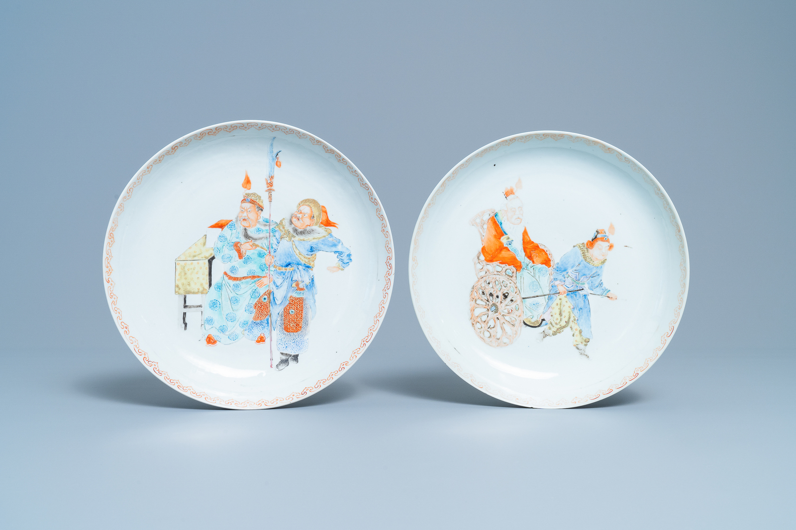 Two polychrome Chinese Canton dishes, 19th C. - Image 2 of 3