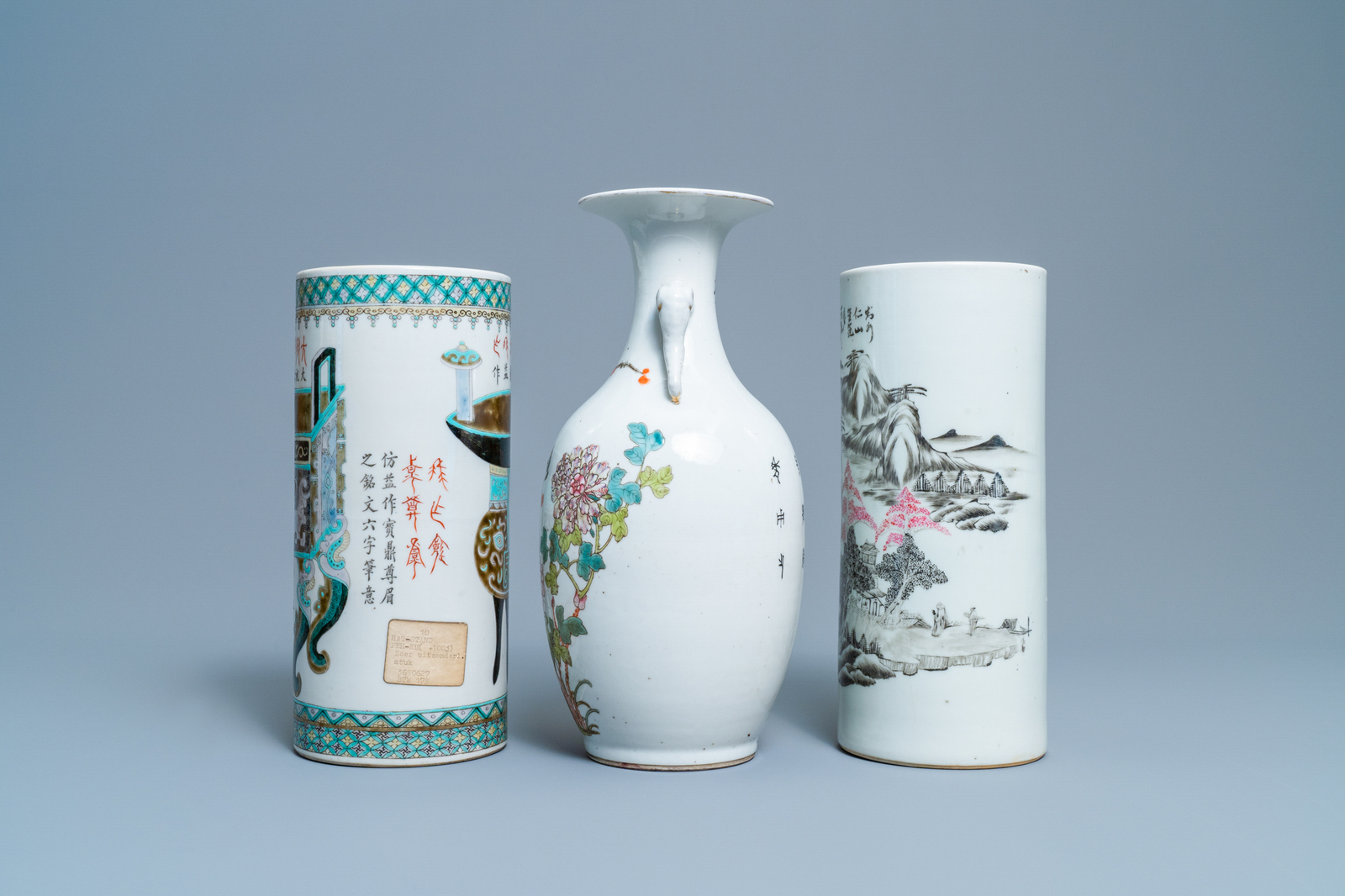 A Chinese famille rose vase and two hat stands, 19/20th C. - Image 2 of 7