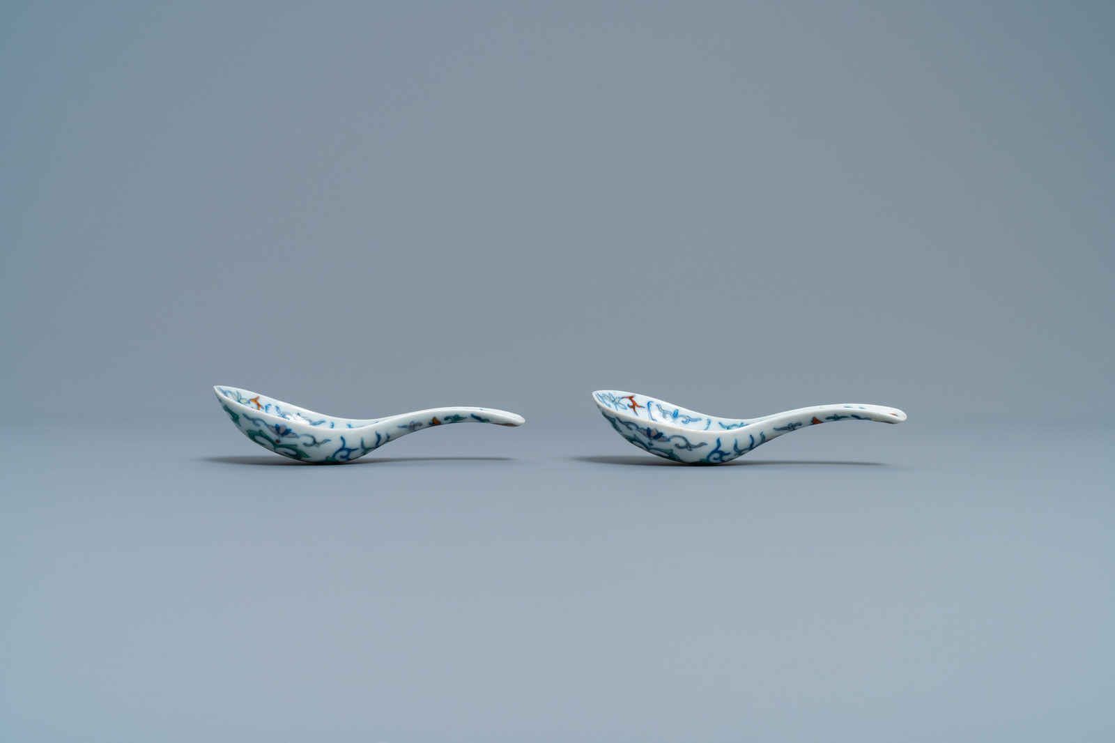 A pair of Chinese doucai spoons, 19th C. - Image 4 of 4