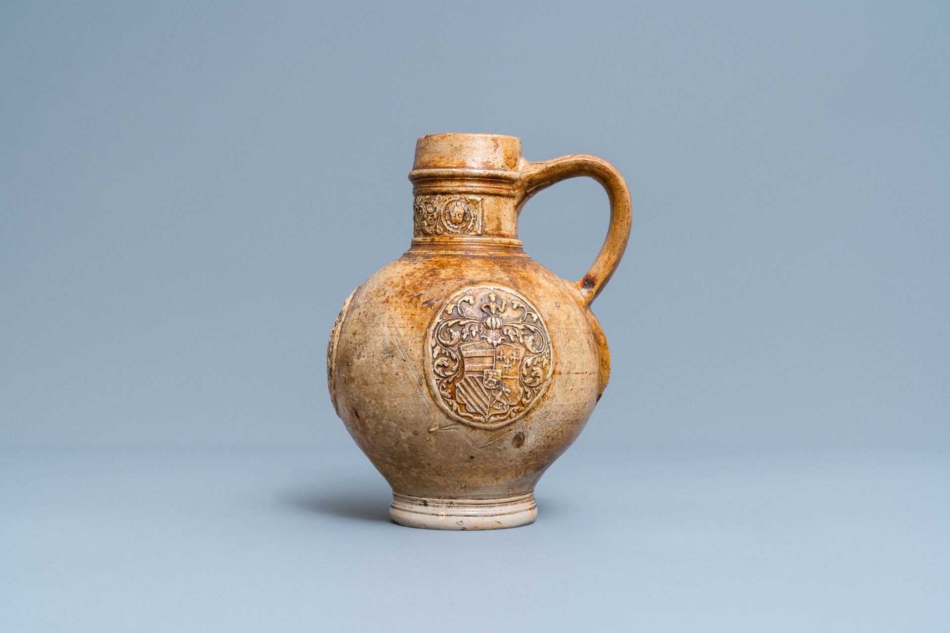 A stoneware jug with three armorial medallions, Raeren, ca. 1600 - Image 6 of 8